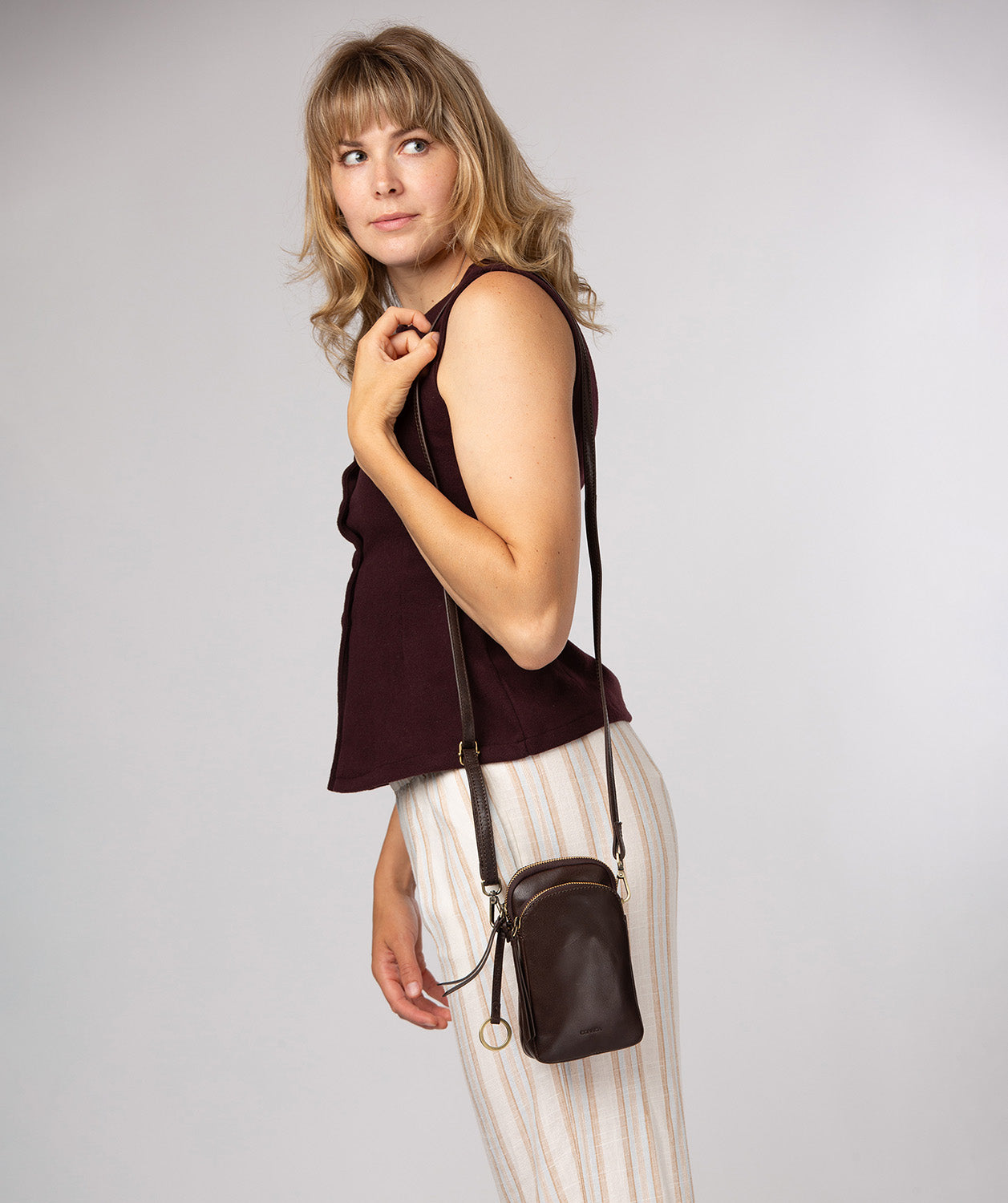 'Raven' Cocoa Leather Cross Body Phone Bag