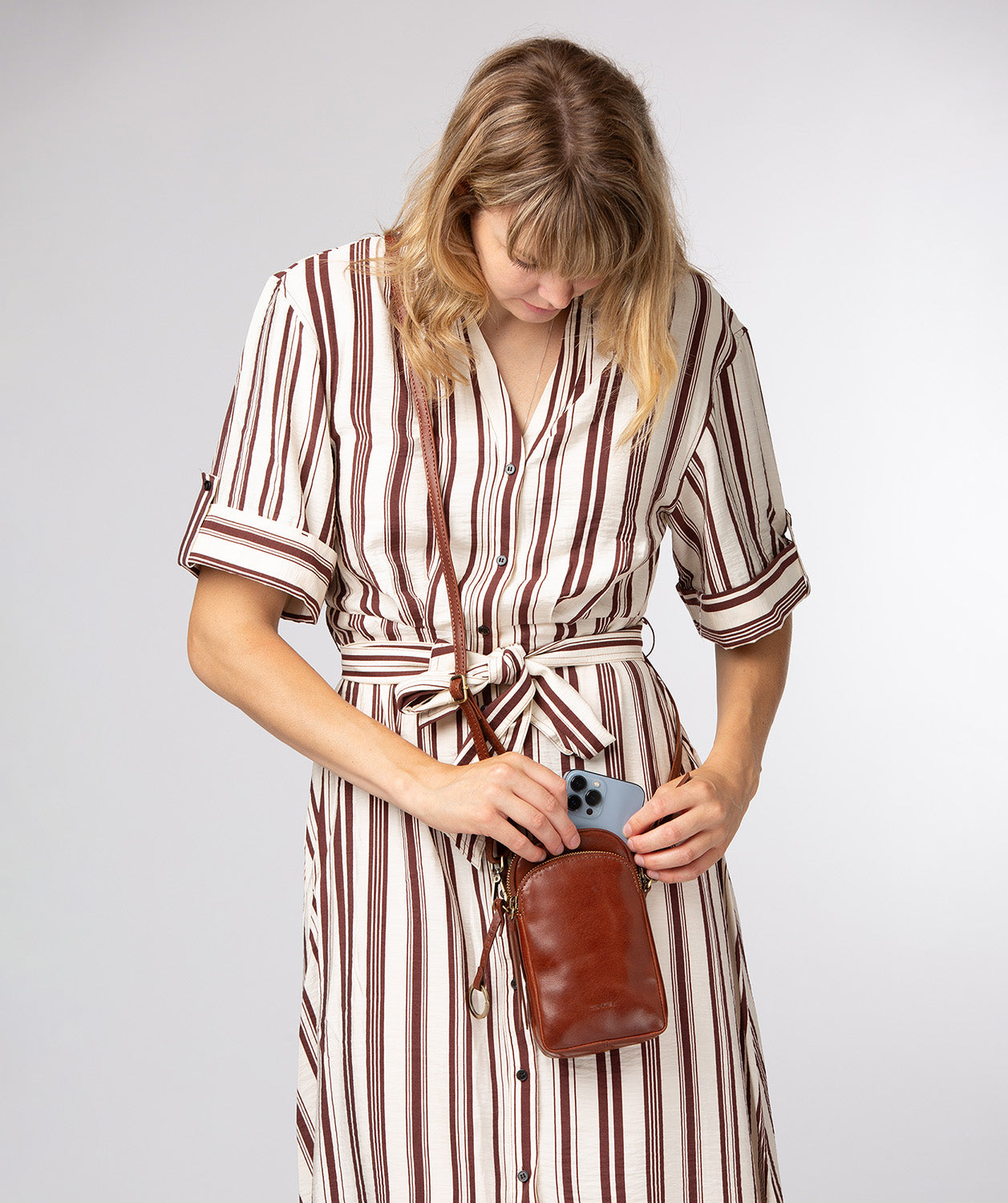 'Raven' Conker Brown Leather Cross Body Phone Bag