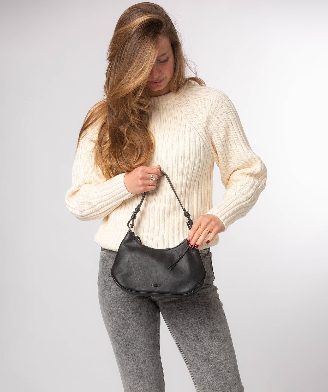 interior slip pocket and zipped storage detail