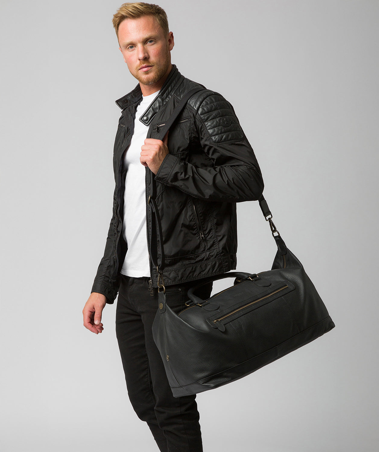 'Harbour' Black Leather Holdall