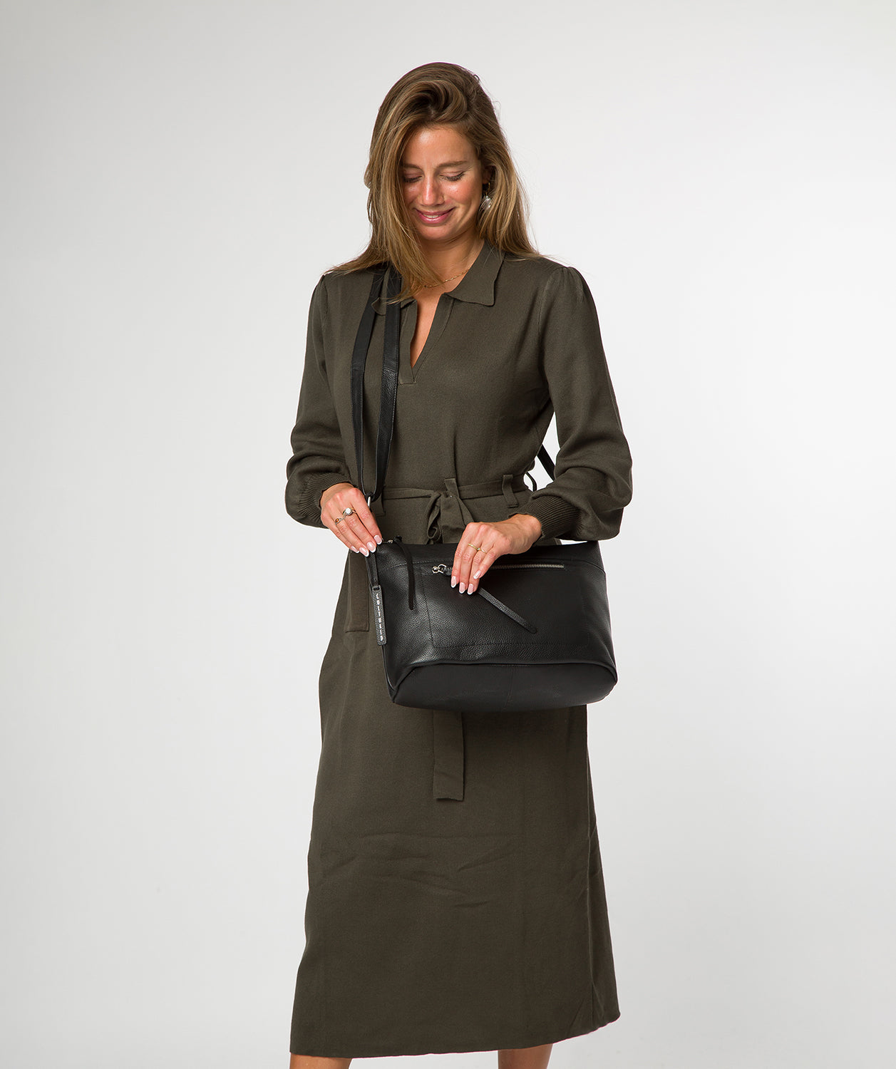 'Ondine' Black Leather Shoulder Bag