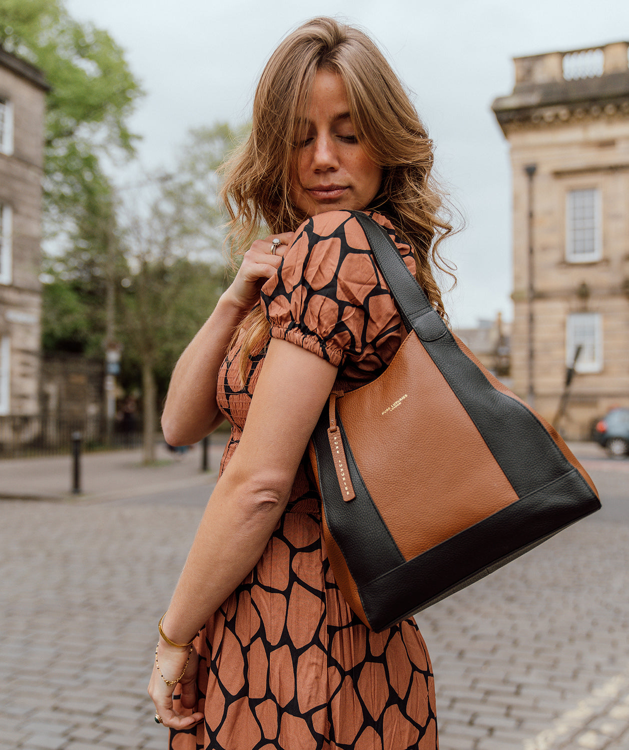 'Colette' Black & Tan Leather Handbag