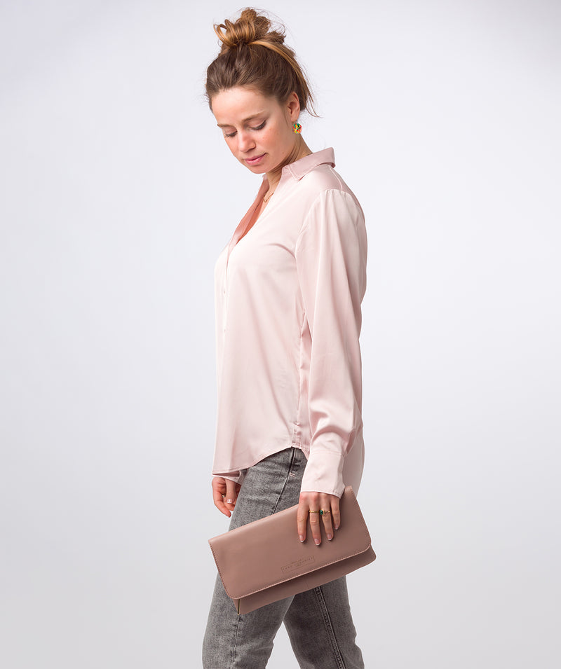 Pure Luxuries Classic Collection Bags: 'Golders' Blush Pink Leather Clutch Bag