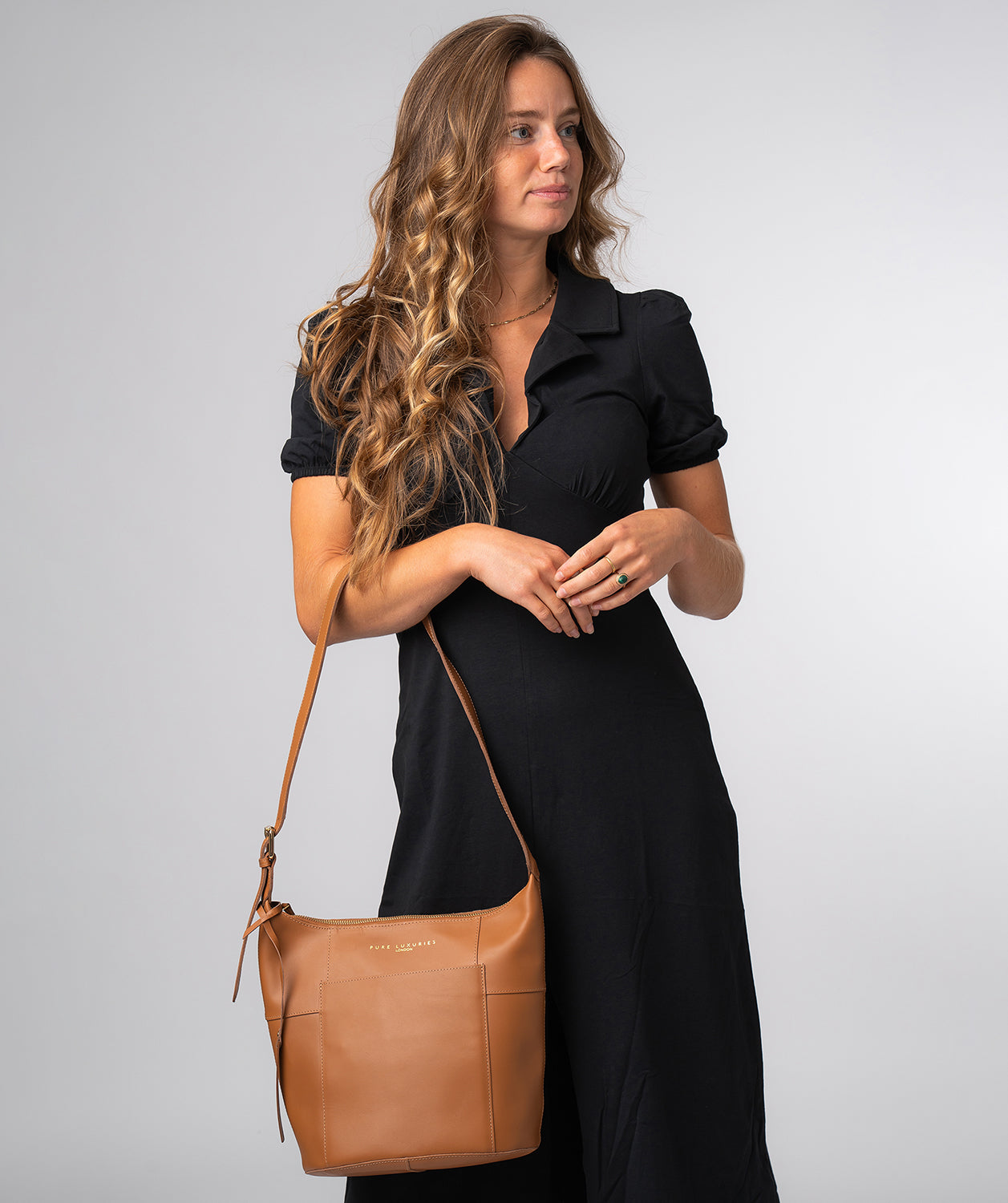 'Chichester' Saddle Tan Vegetable-Tanned Leather Shoulder Bag