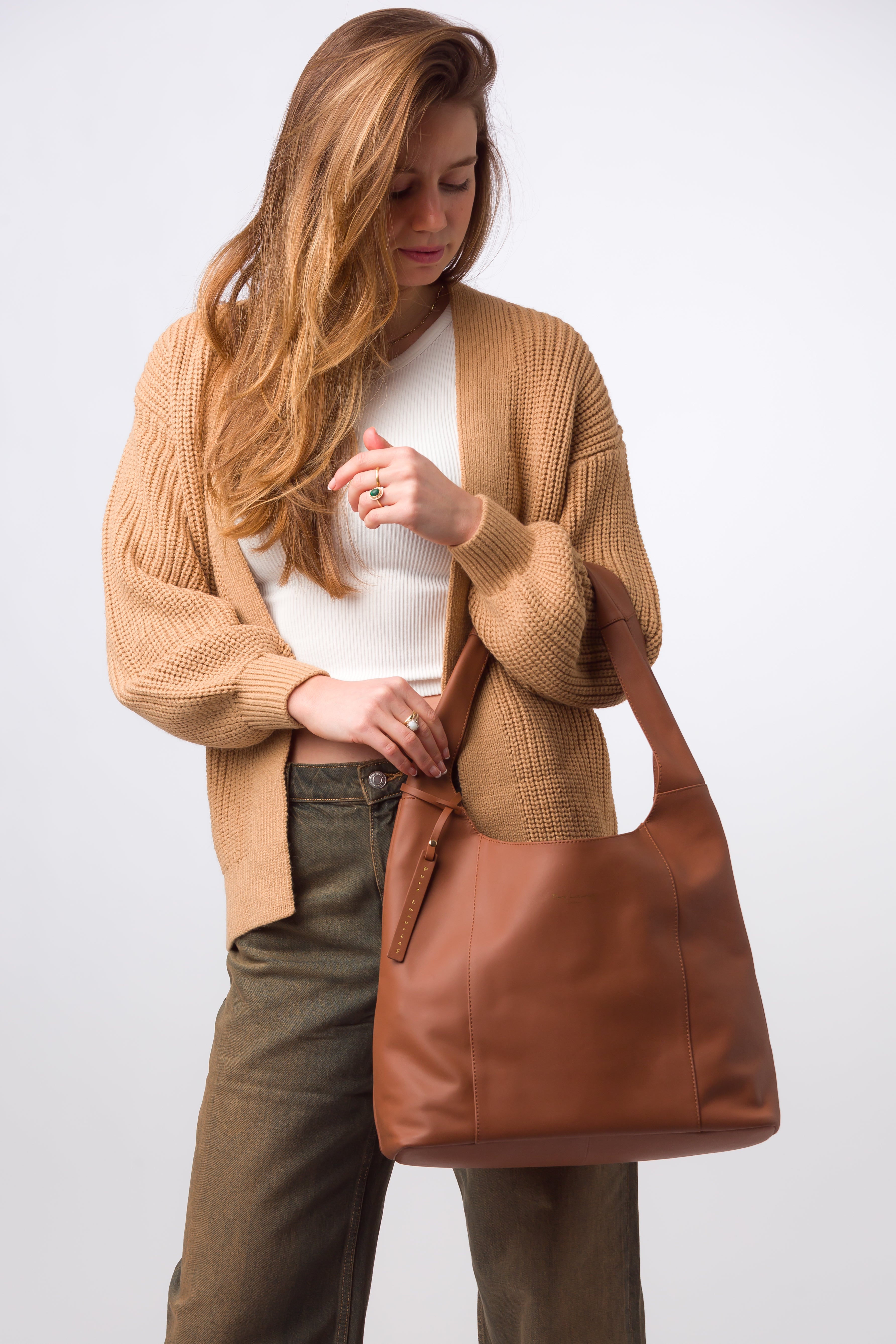 Pure Luxuries Eco Collection Bags: 'Nina' Oak Leather Shoulder Bag