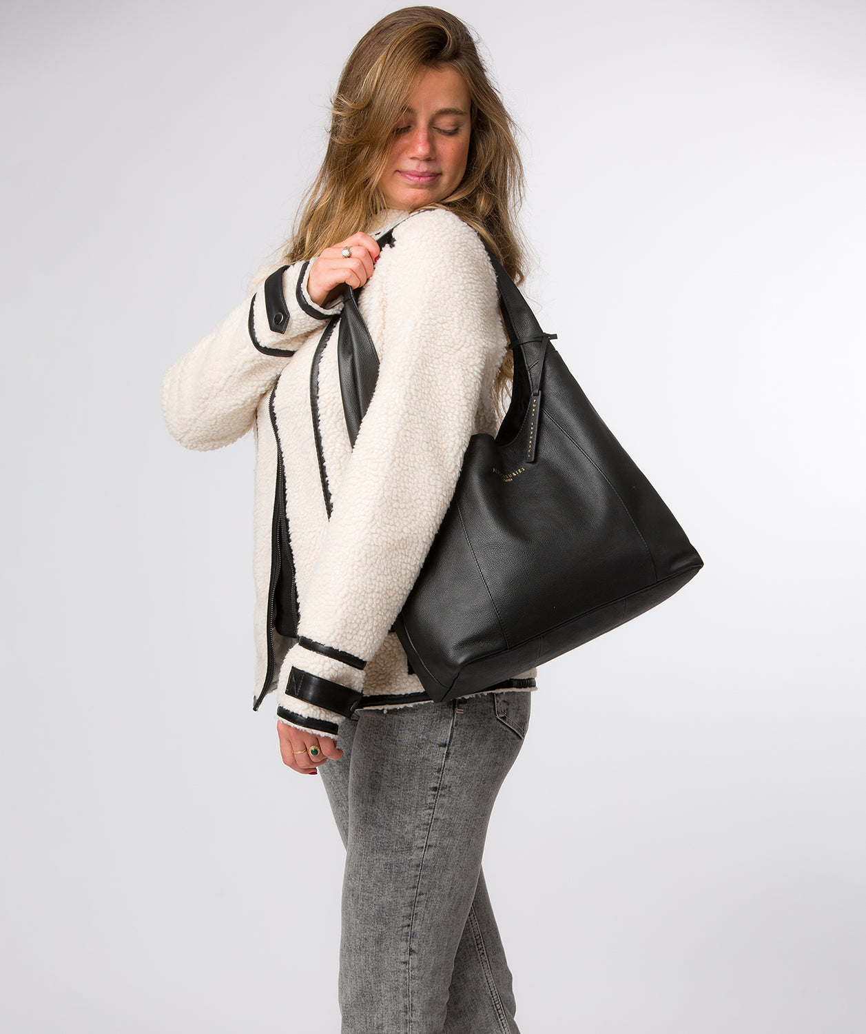 'Nina' Black Leather Shoulder Bag