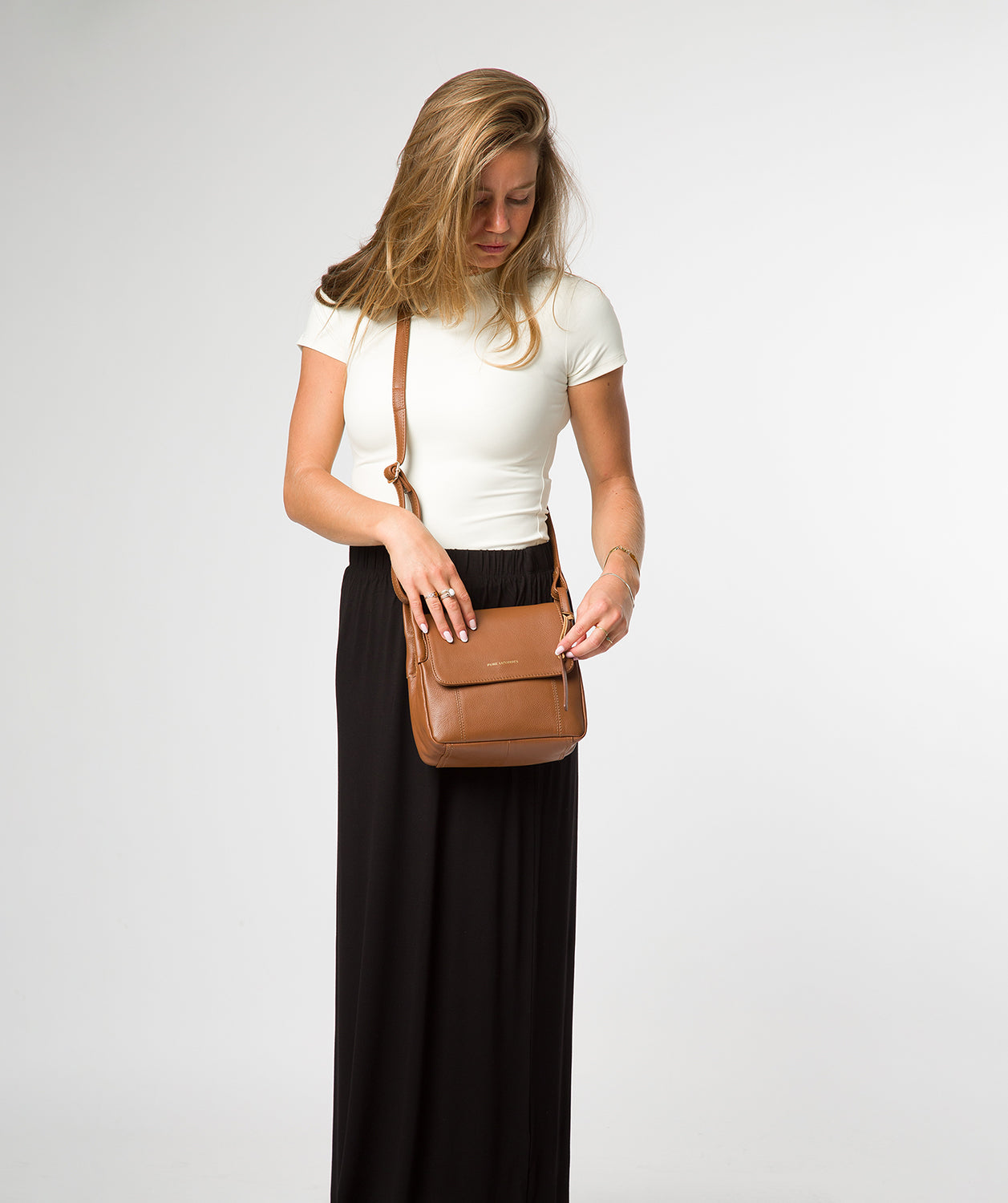 'Elston' Tan Leather Cross Body Bag