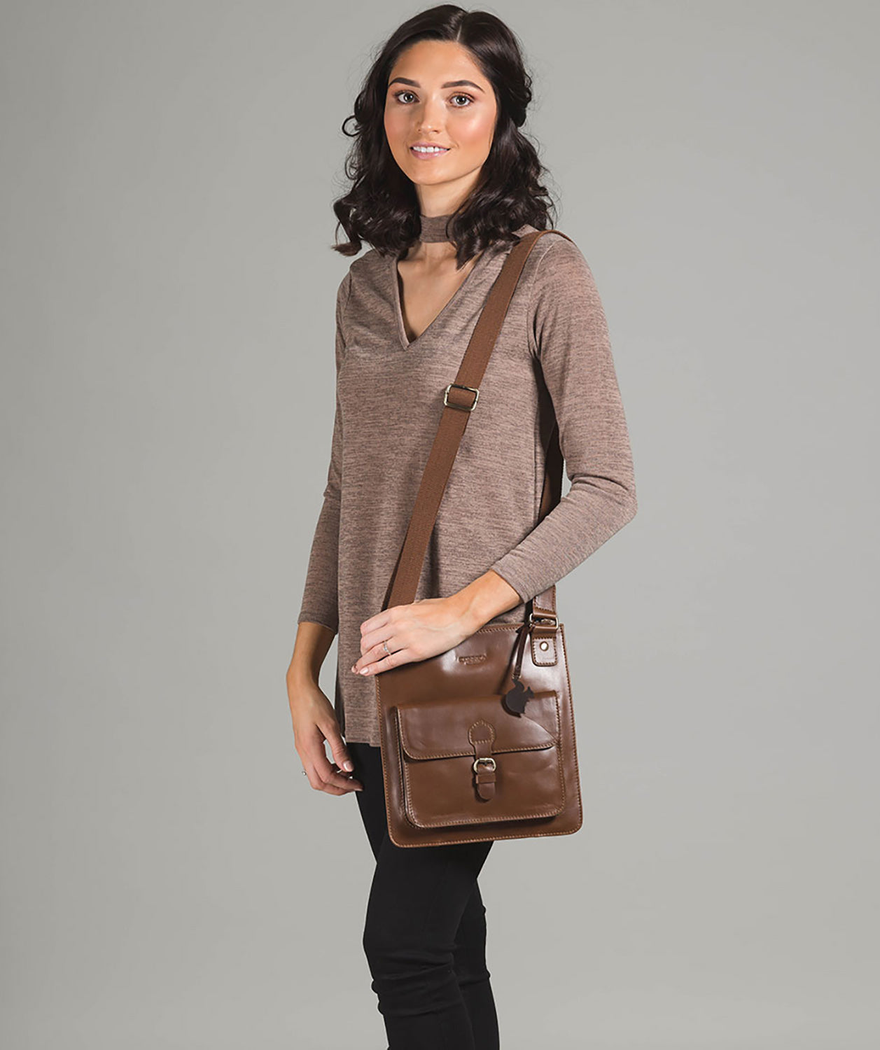 'Archway' Vintage Chestnut Handcrafted Leather Bag image 2