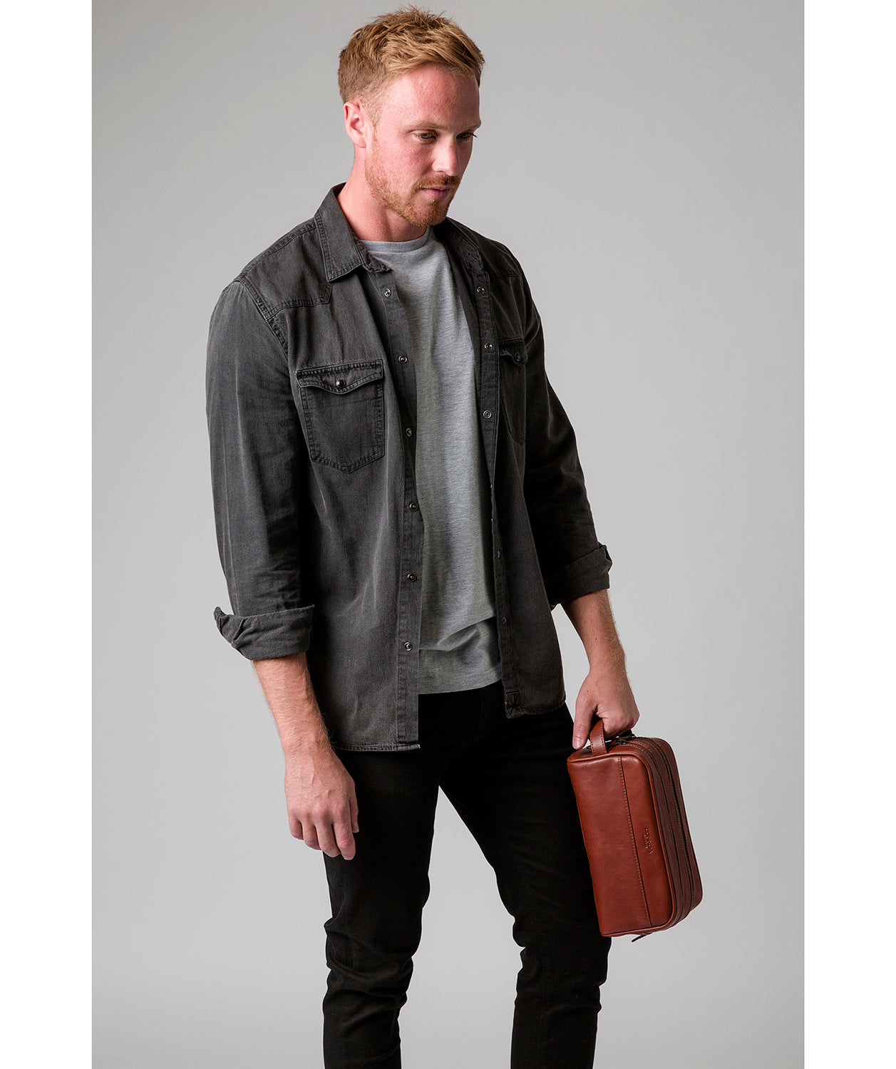 'Alberto' Conker Brown Leather Washbag