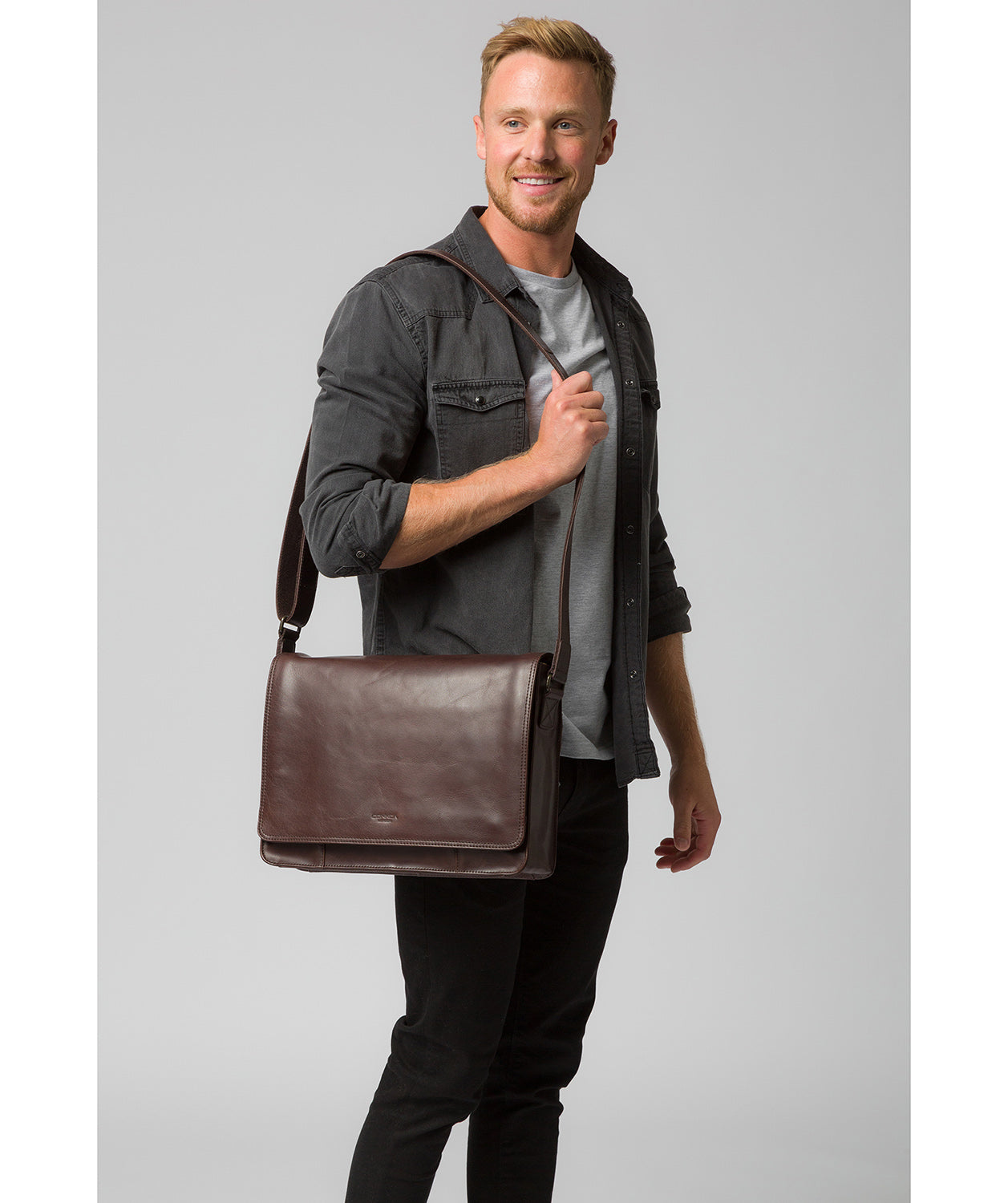 'Zagallo' Dark Brown Leather Messenger Bag image 2