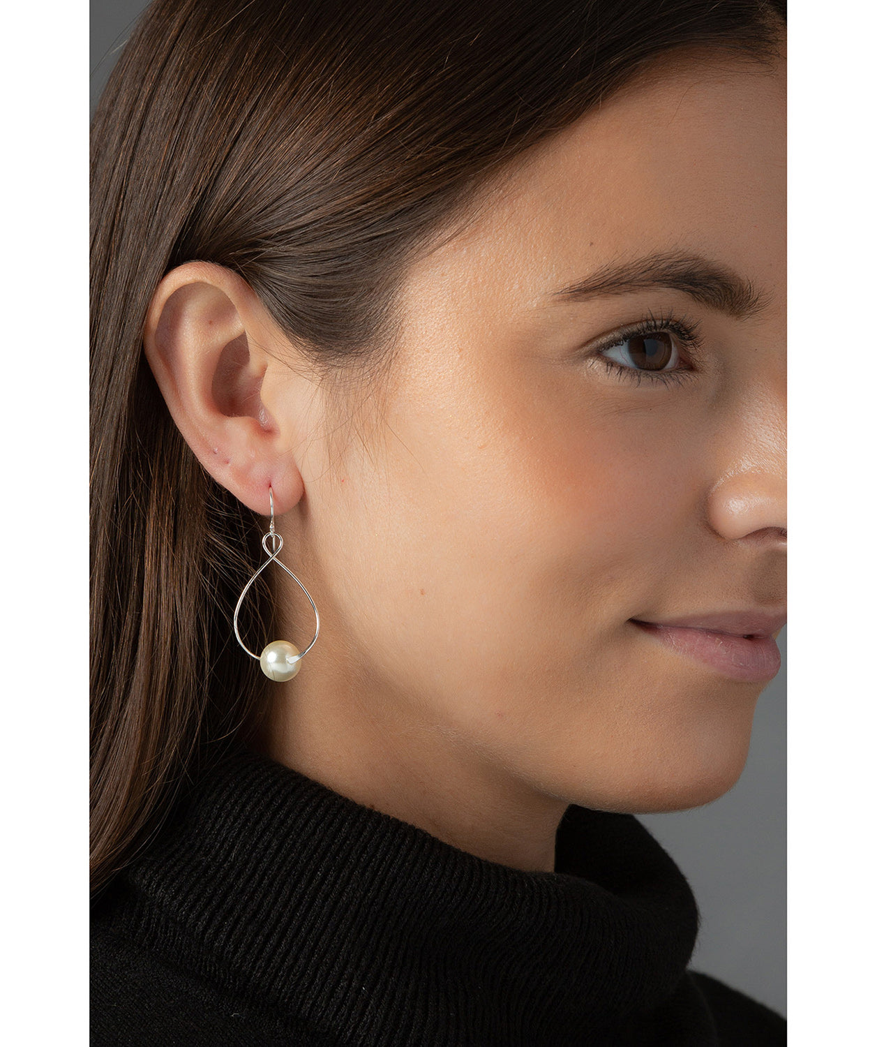 'Sitamun' Silver Dangle Earrings image 2