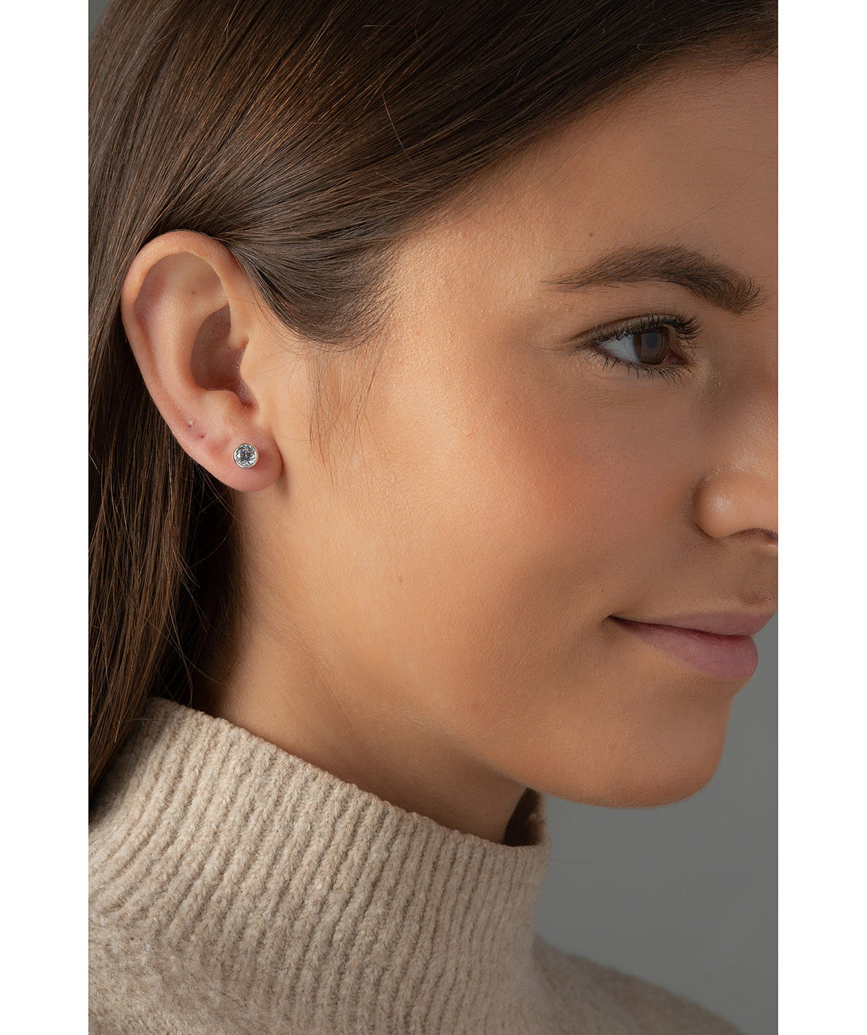 'Pakuna' Sterling Silver & Cubic Zirconia Round Earrings image 2