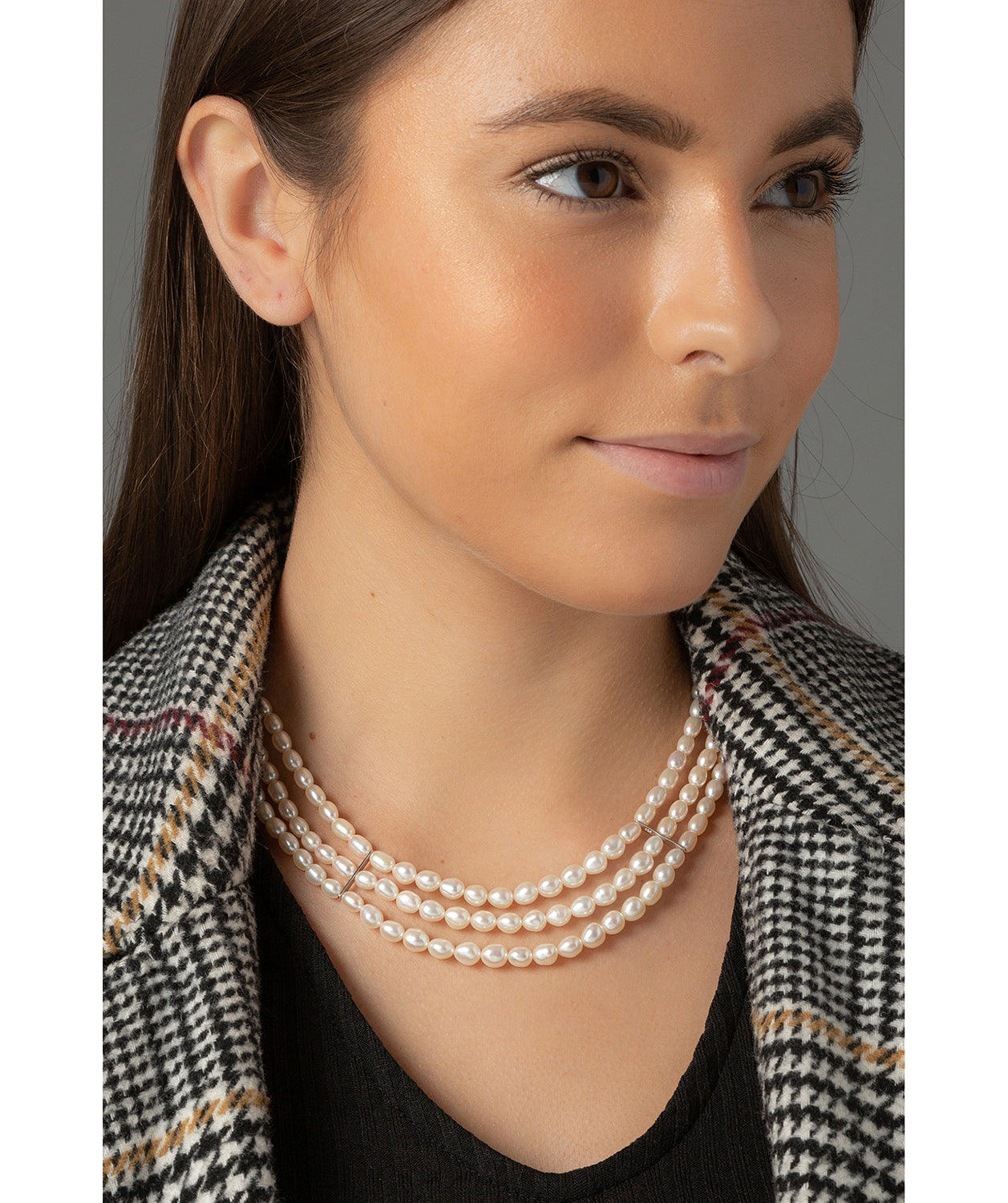 'Molly' three-row rice pearl necklace image 2