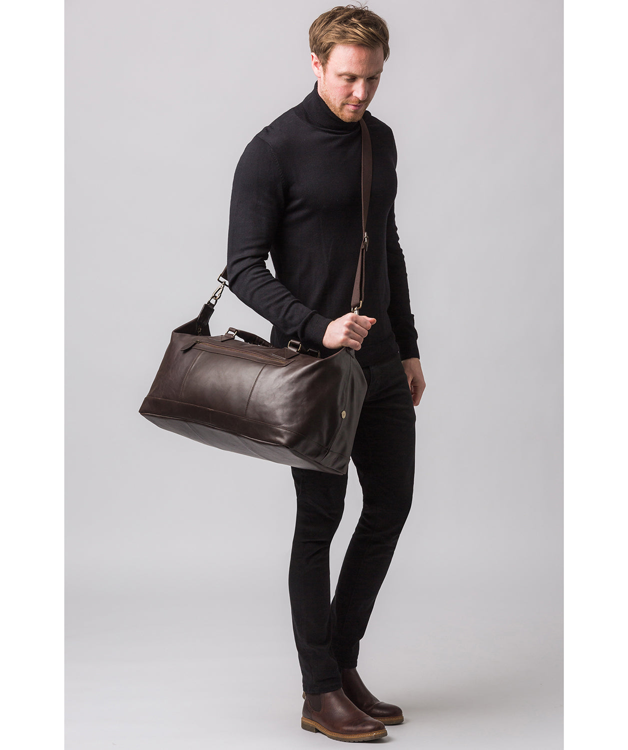 'Shuttle' Cocoa Leather Holdall
