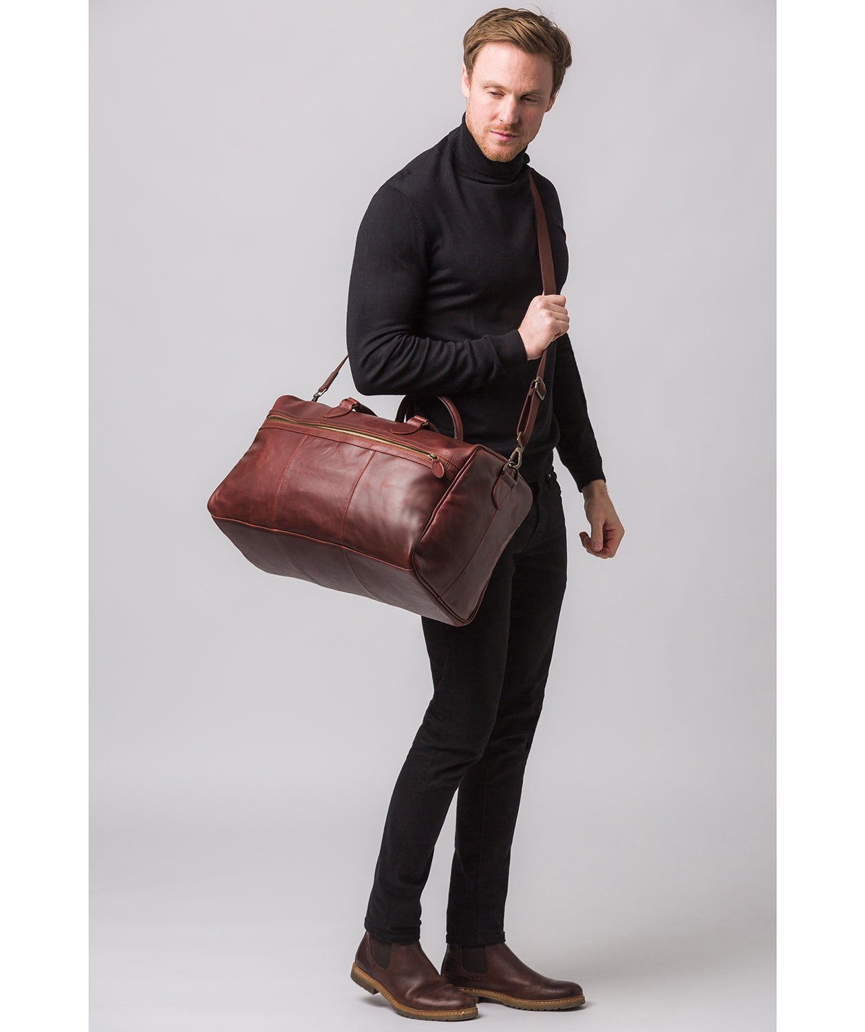 'Aviator' Dark Chestnut Leather Holdall