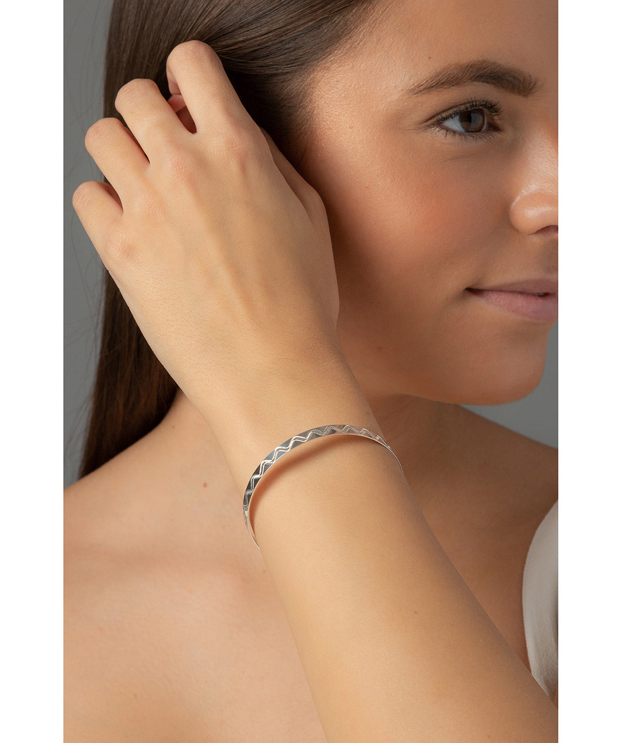 'Rhianna' Engraved Sterling Silver Bangle image 2