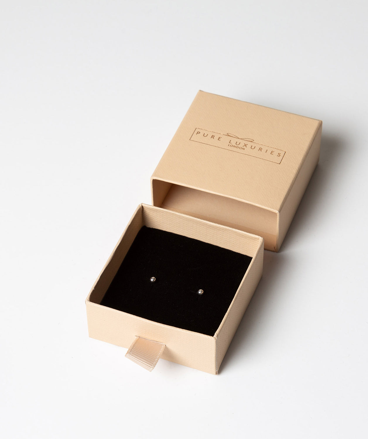 'Marlana' 18-carat white gold 3mm earrings image 3