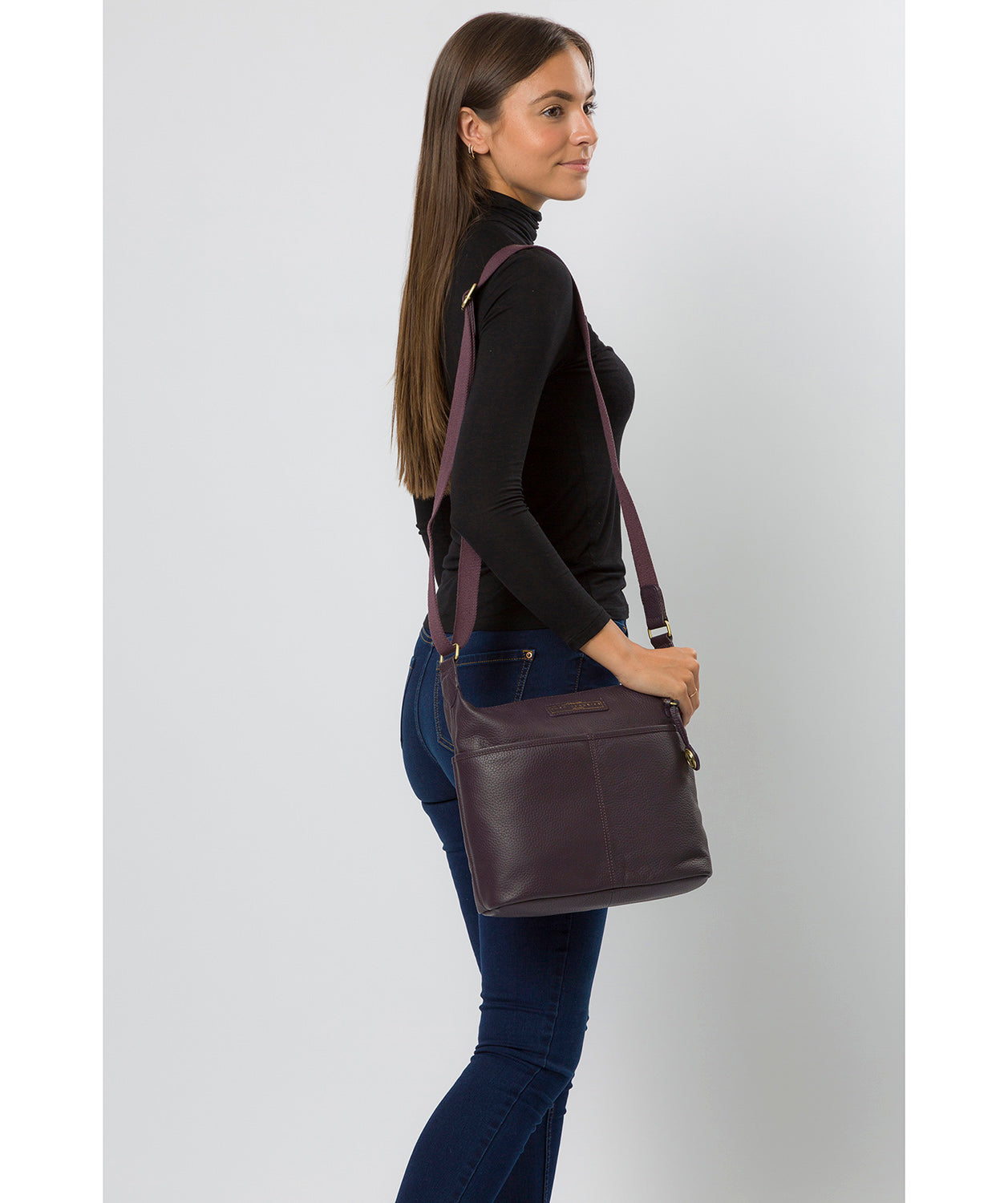 'Hove' Plum Leather Shoulder Bag image 2