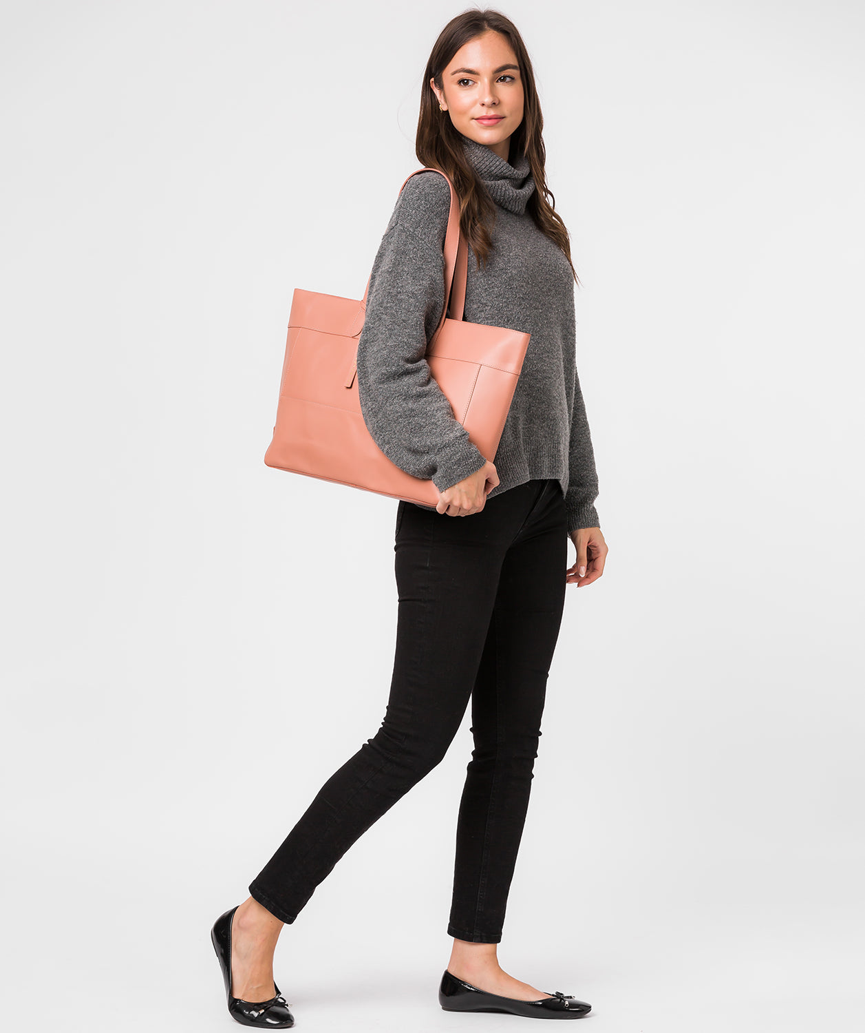 'Milton' Misty Rose Vegetable-Tanned Leather Extra-Large Tote Bag