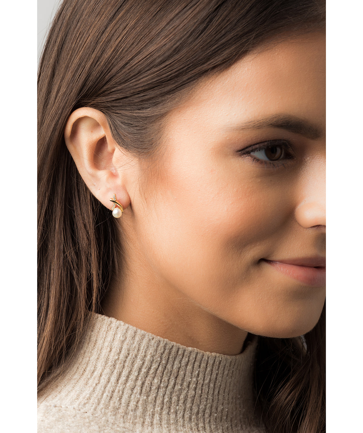 Gift Packaged 'Curzon' 18ct Yellow Gold Plated 925 Silver & Freshwater Pearl Earrings