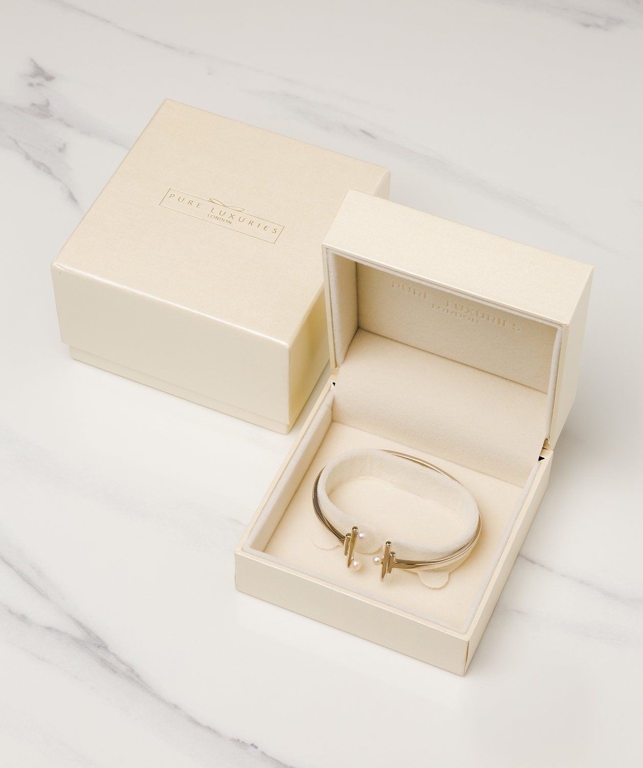 Gift Packaged 'Aubrielle' Rhodium Plated 925 Silver & Freshwater Pearl Bangle