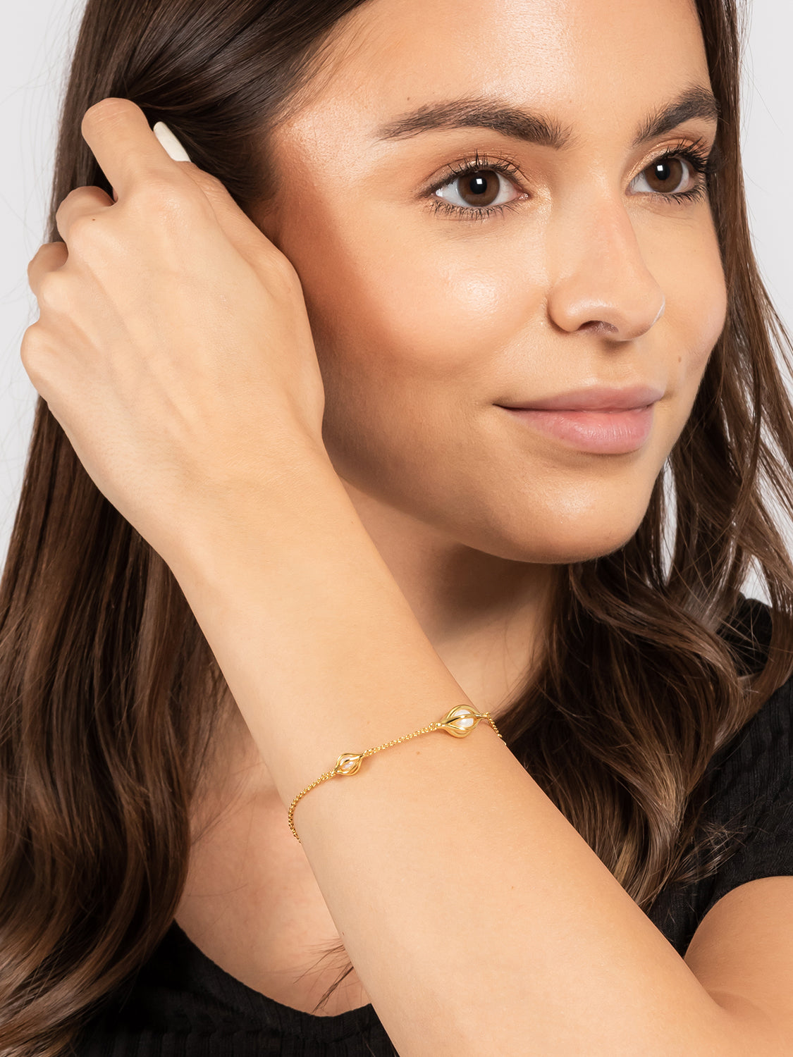 Gift Packaged 'Lucy' 18ct Yellow Gold 925 Silver & Freshwater Peal Caged Bracelet