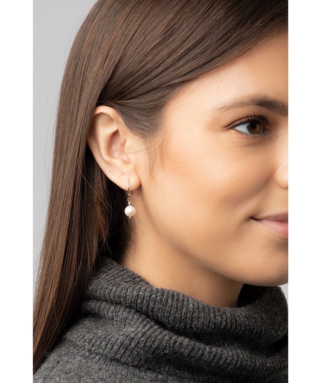 Gift Packaged 'Mendes' 18ct Rose Gold Plated Sterling Silver Classic Freshwater Pearl Drop Earrings