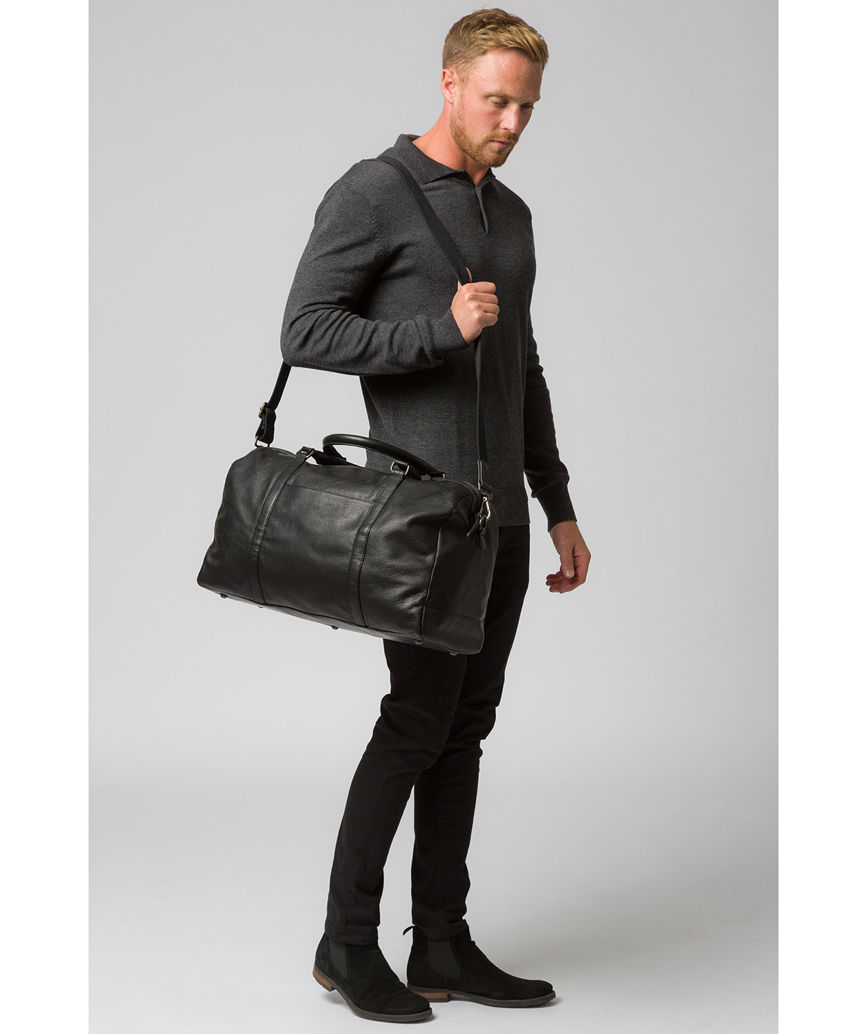 'Konan' Black Leather Holdall image 2