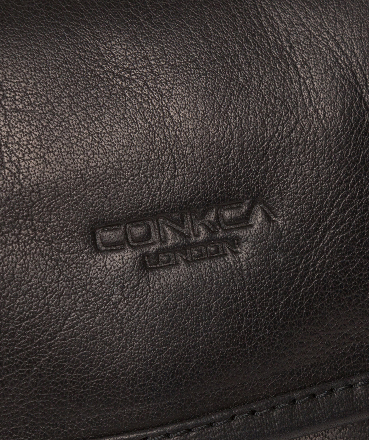 'Mere' Black Leather Hanging Washbag image 6