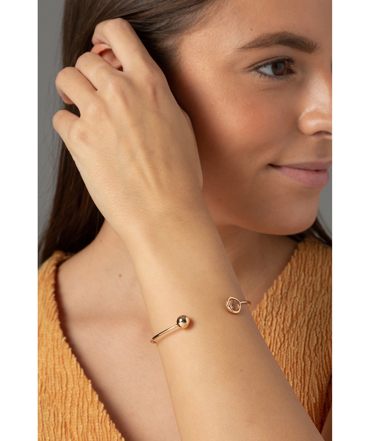 'Tauret' Gold Plate & Amber Glass Bangle image 2