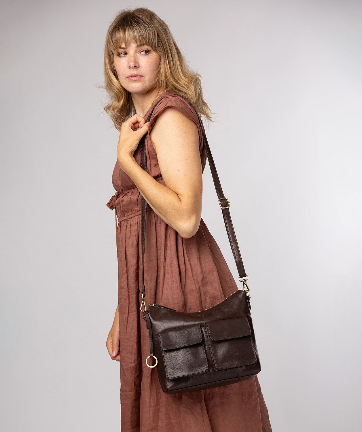 Conkca London Snowdrop leather shoulder bag Cocoa front view