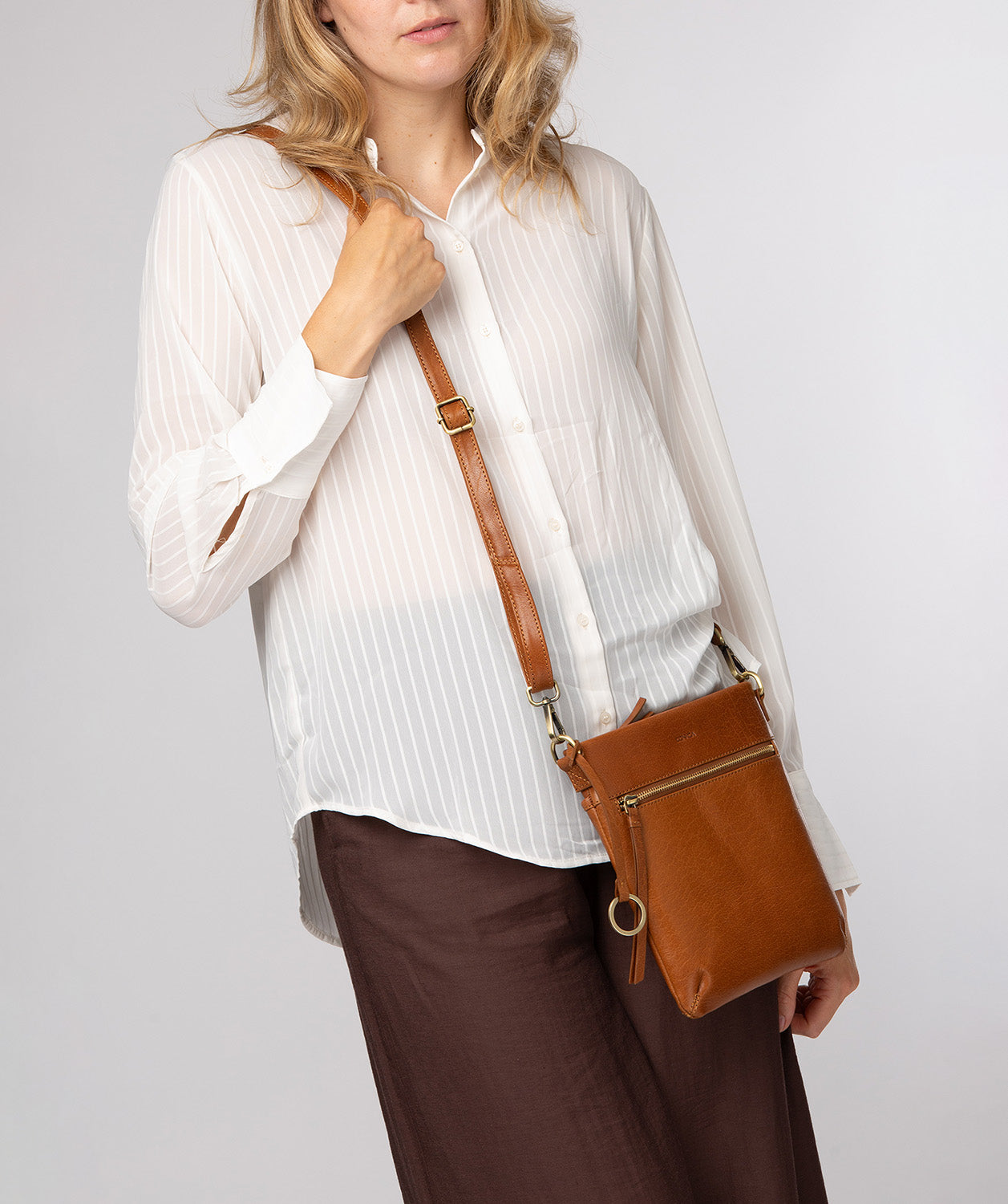 'Dove' Dark Tan Leather Cross Body Bag