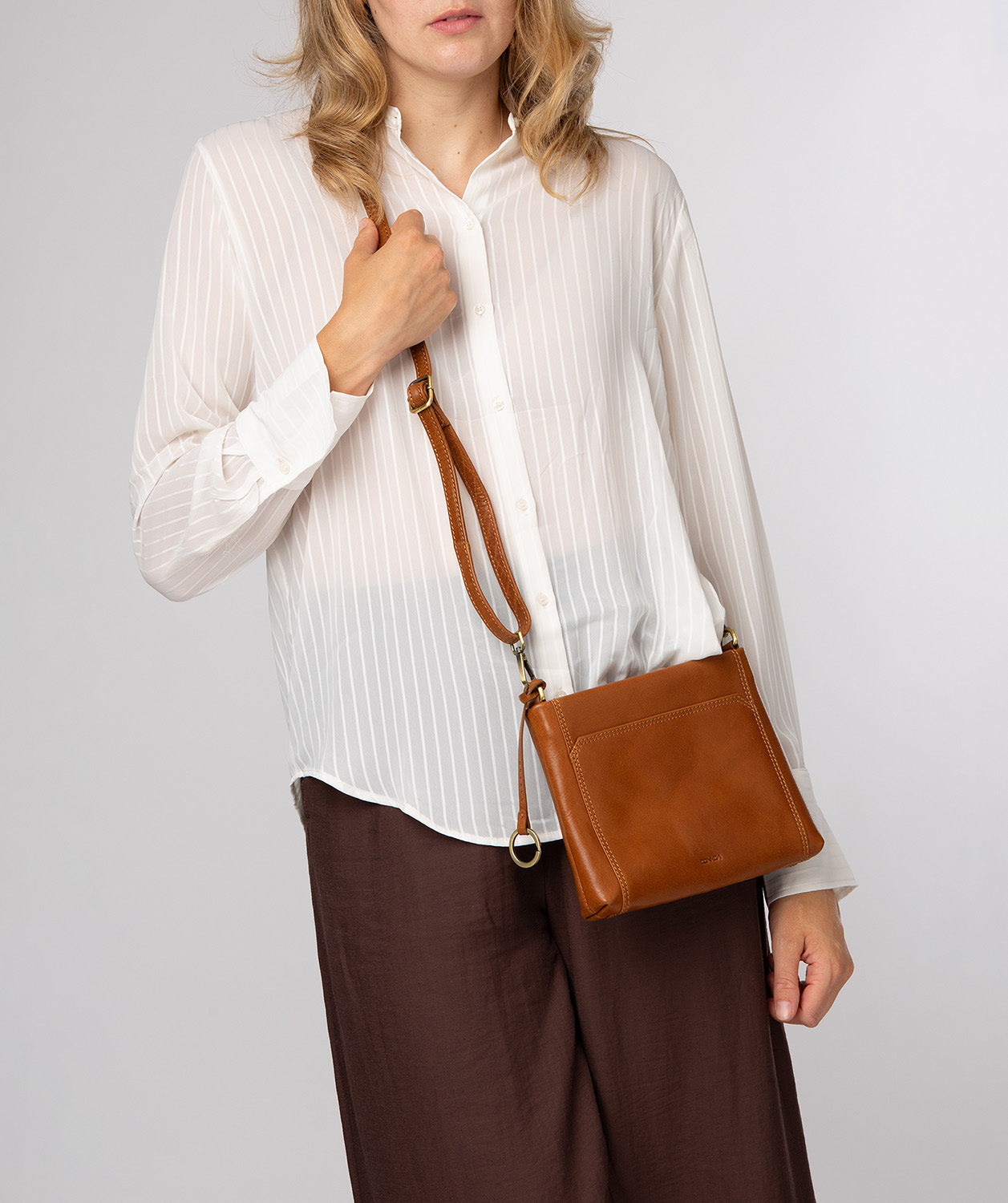 'Yew' Dark Tan Leather Cross Body Bag