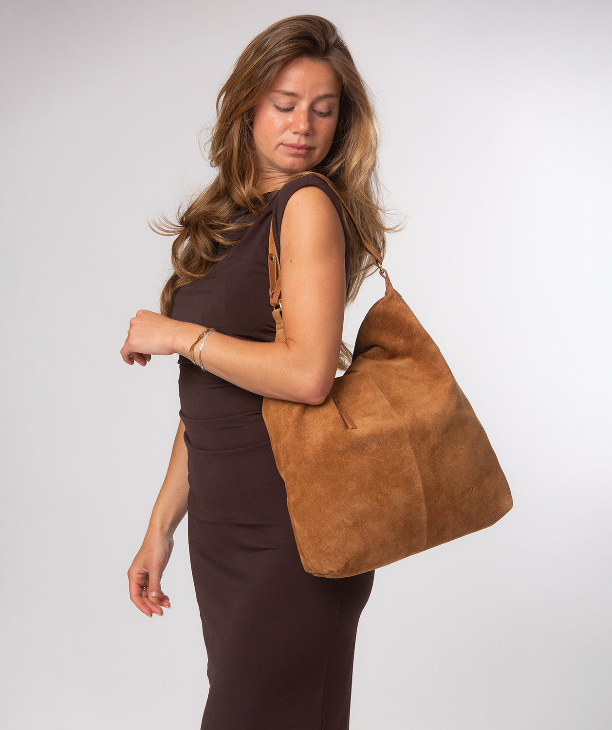 Harmony tote bag side profile with shoulder strap