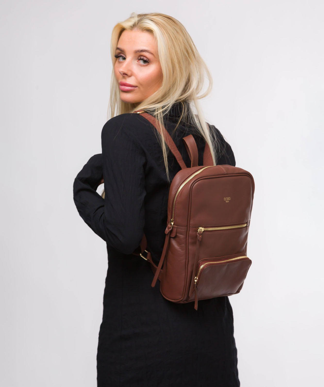 cultured london leather backpack The Westbourne the rugged Lennon Canvas Chestnut Leather Backpack 'Addington' by