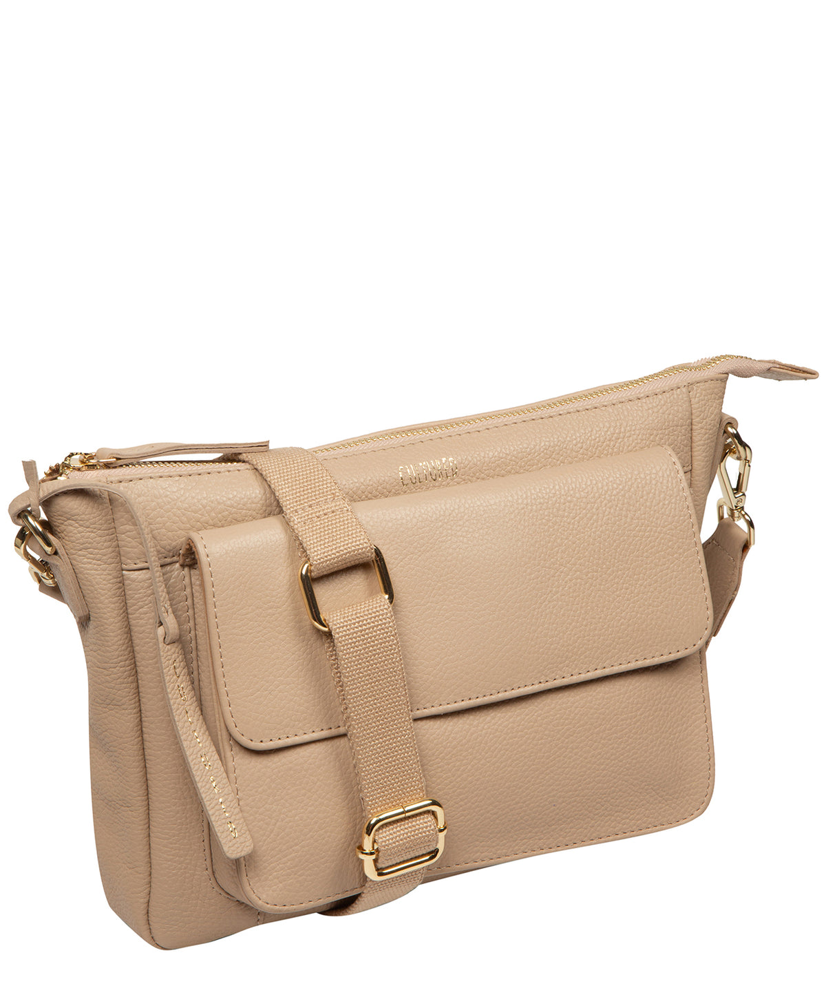 Interior organisation with zip pocket and slip pocket detail