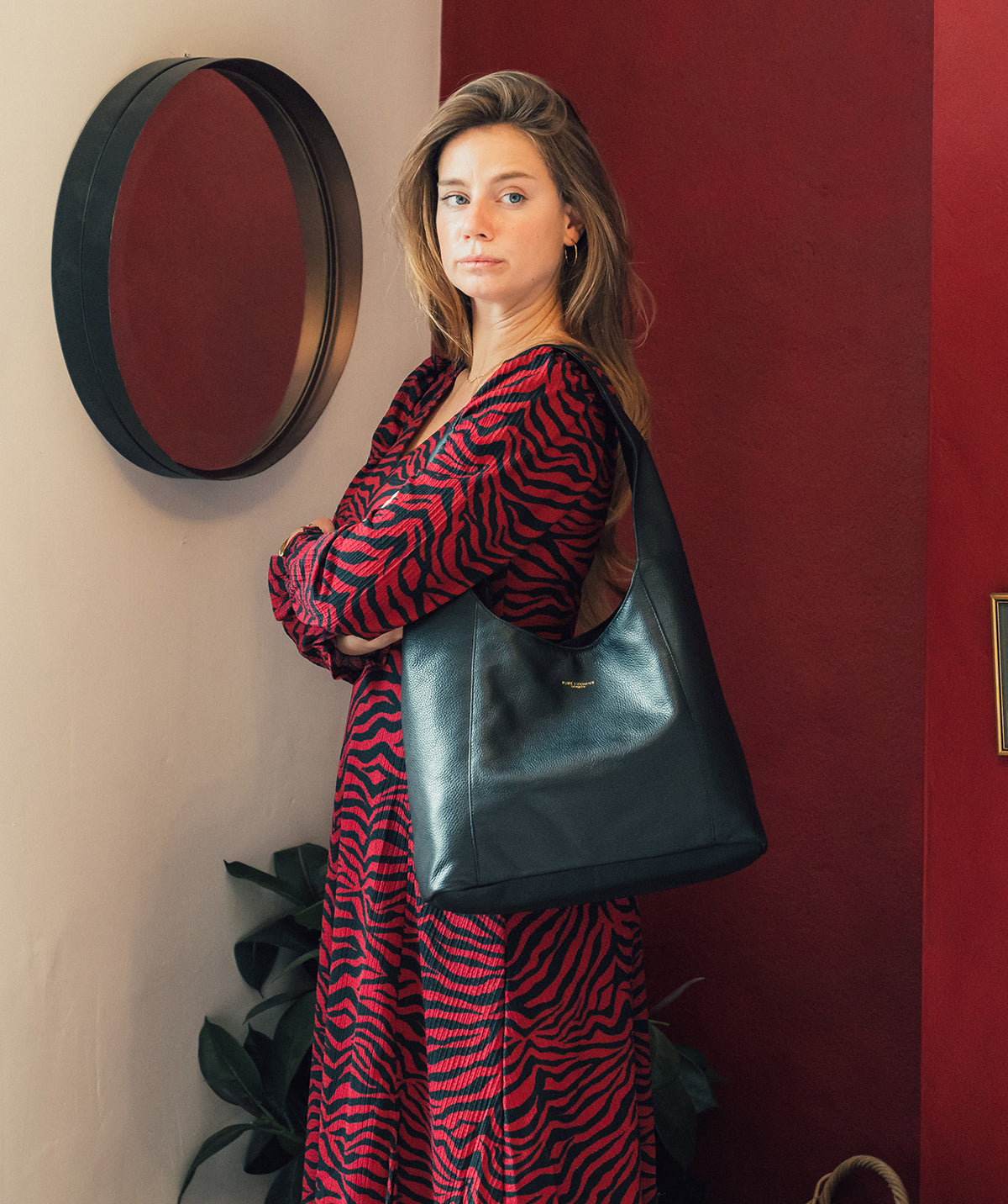 'Nina' Black Leather Shoulder Bag