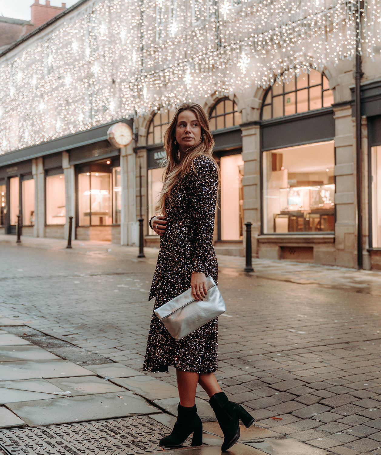 'Sabella' Metallic Silver Leather Clutch Bag