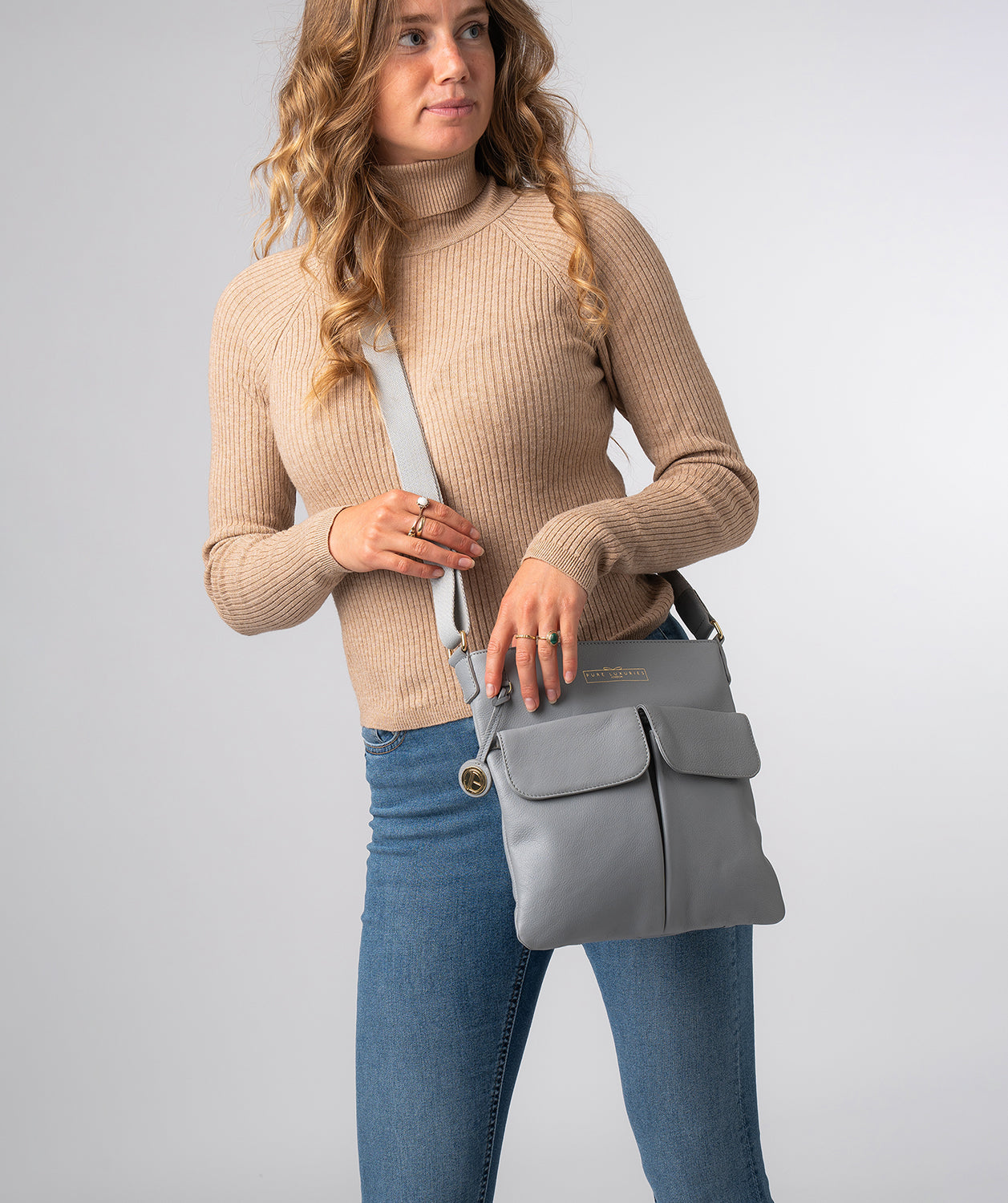 Pure Luxuries Soames grey leather crossbody bag front view