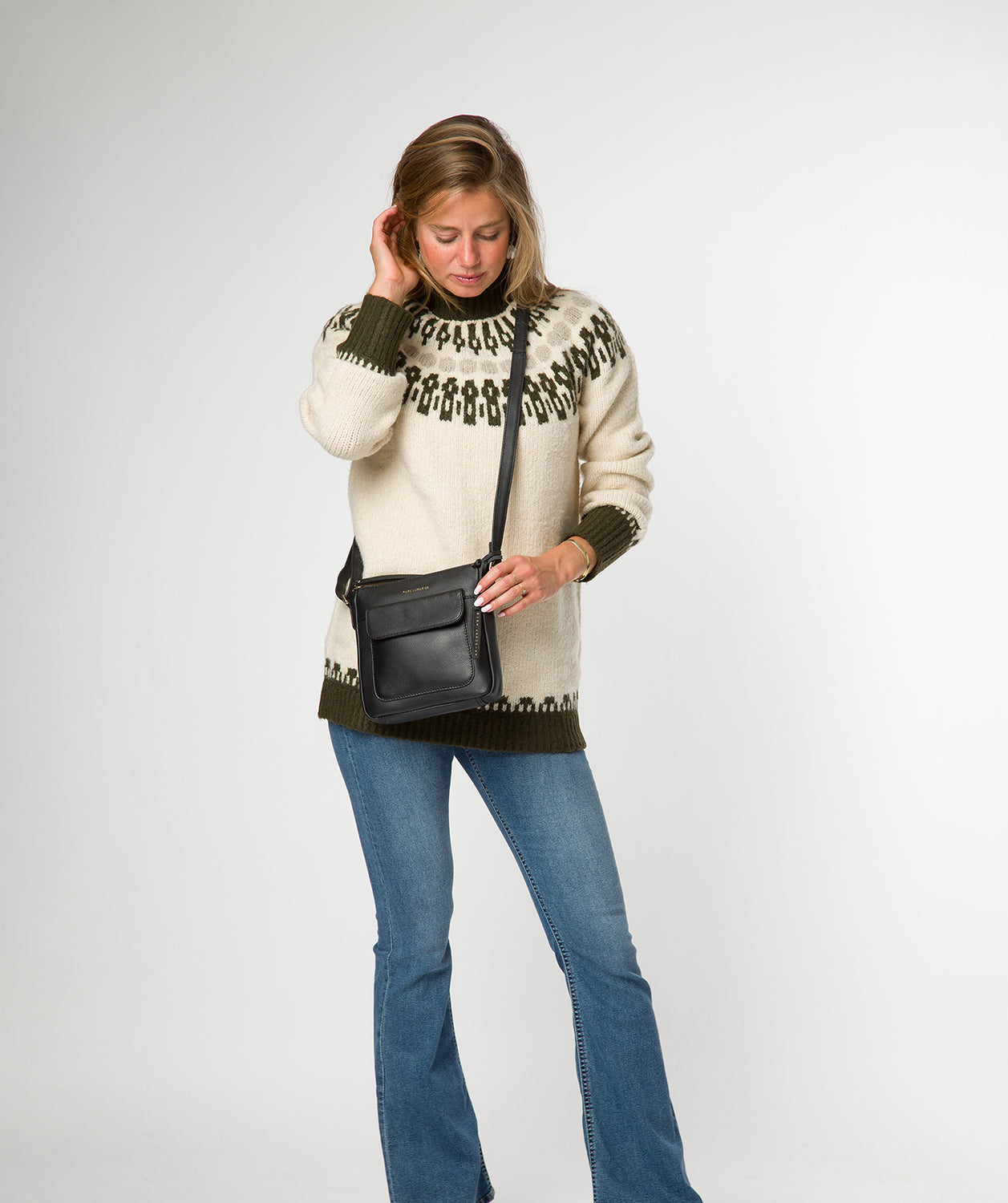 'Amberlyn' Black Leather Cross Body Bag