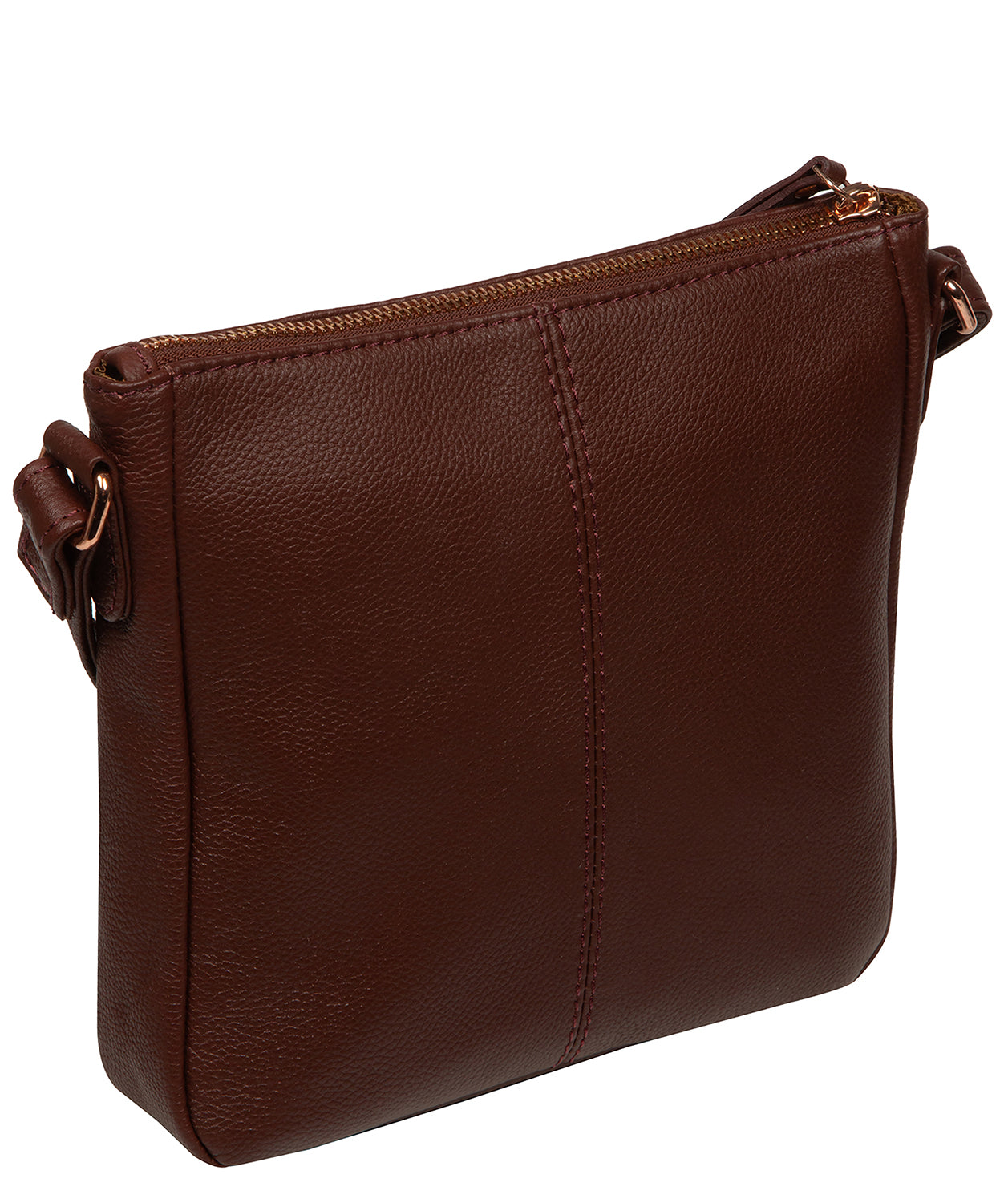 Interior zip pocket and slip pocket storage detail