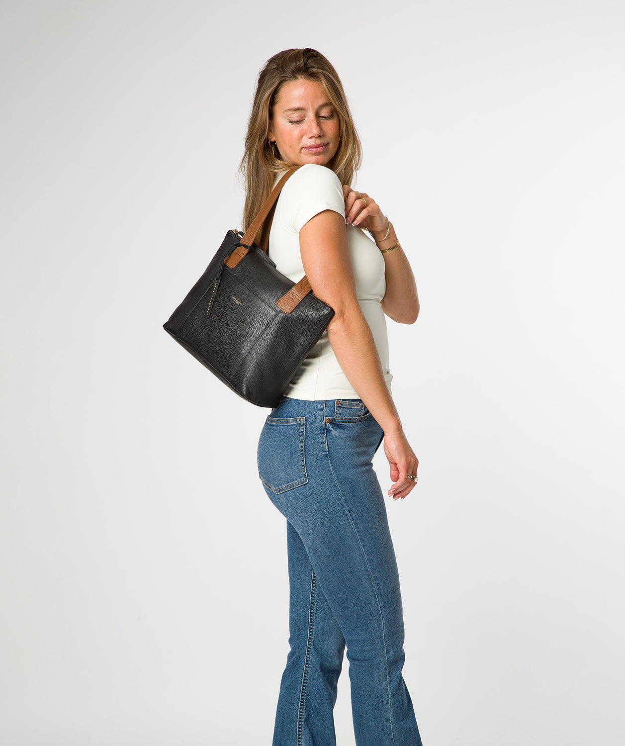 'Yondo' Black & Rich Tan Leather Tote Bag