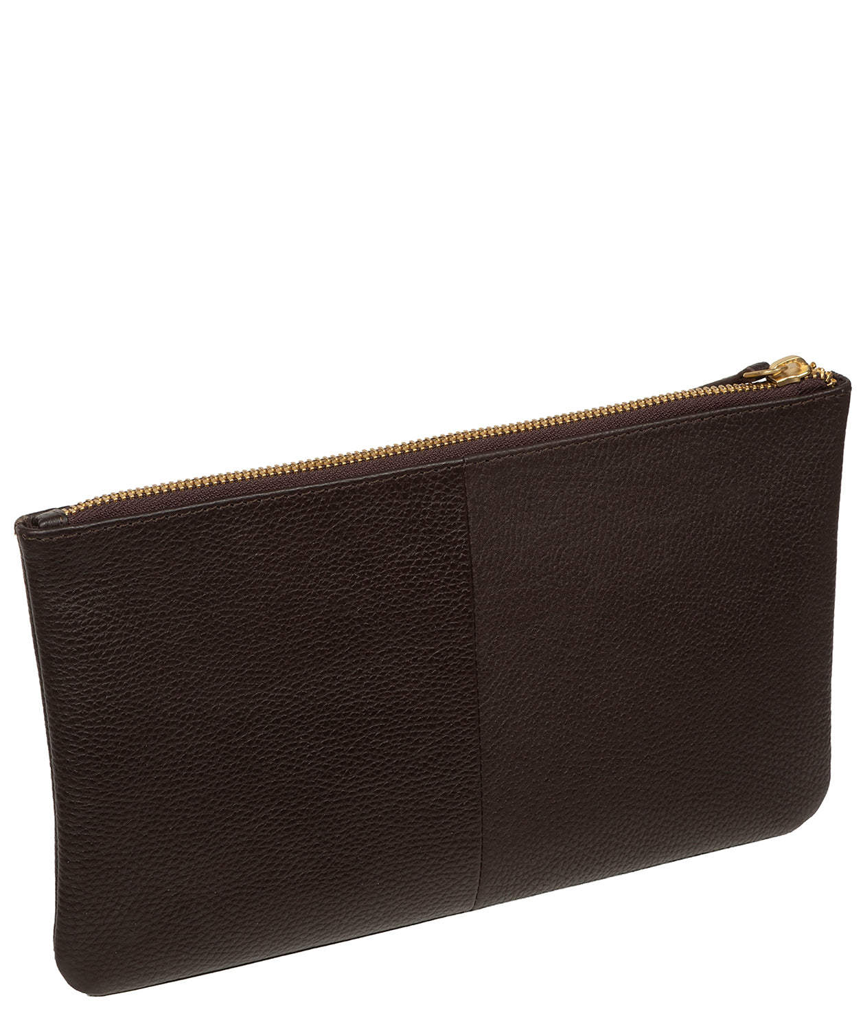 Interior fully lined compartment with slip pockets