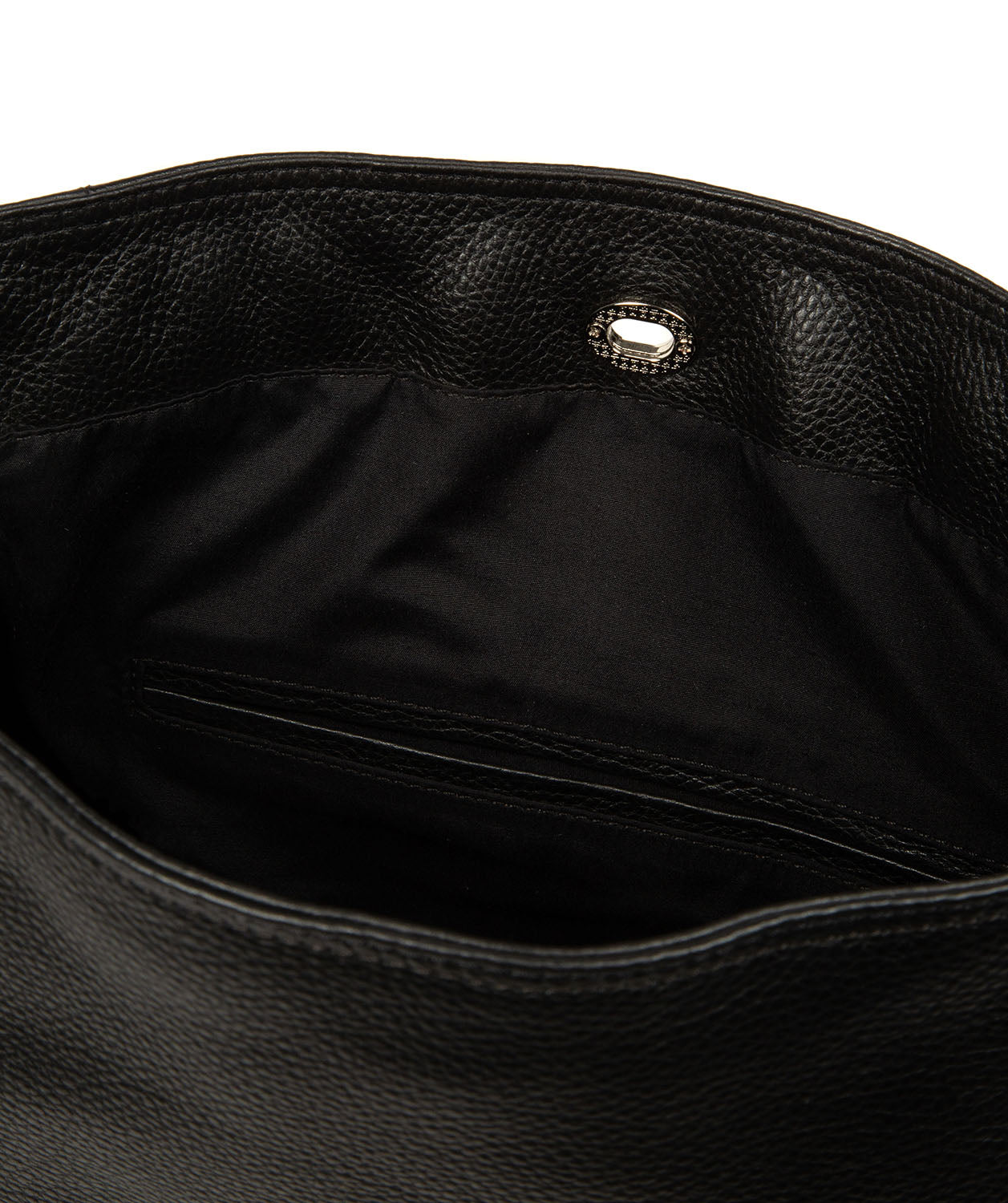Zipped pocket and organisation detail