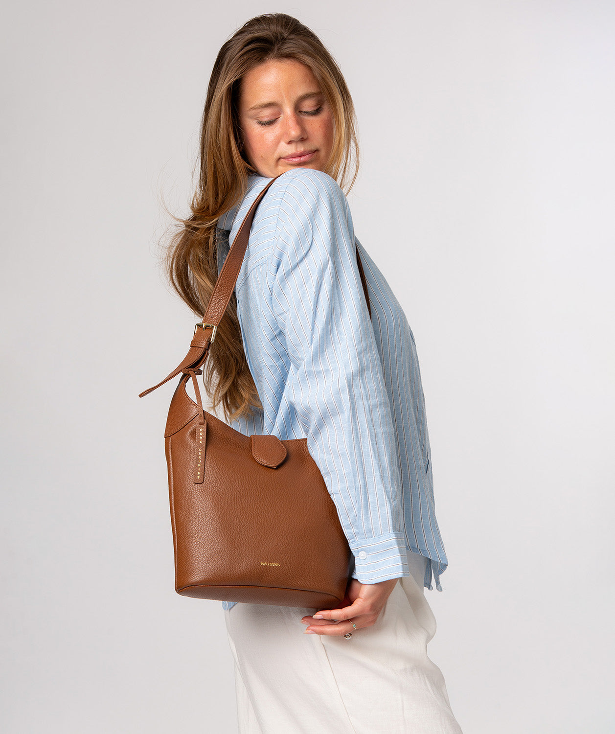 Pure Luxuries Aria tan pebble grain leather shoulder bag front view