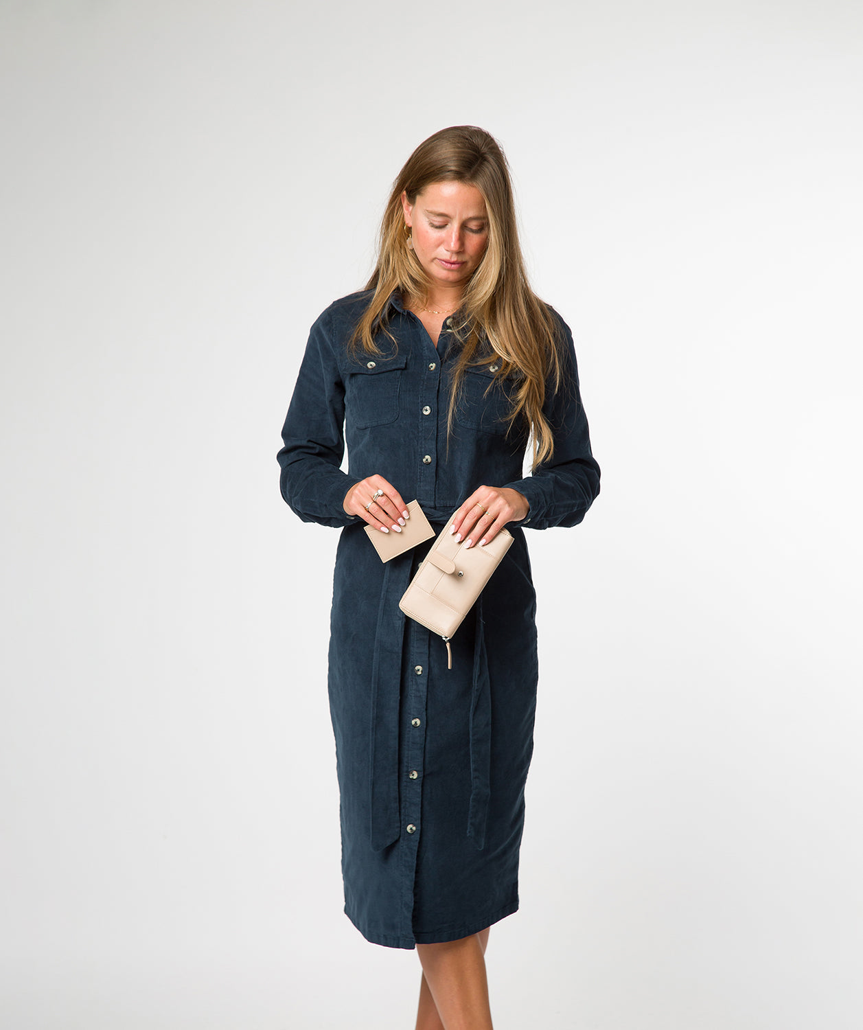 'April' Latte Leather Purse