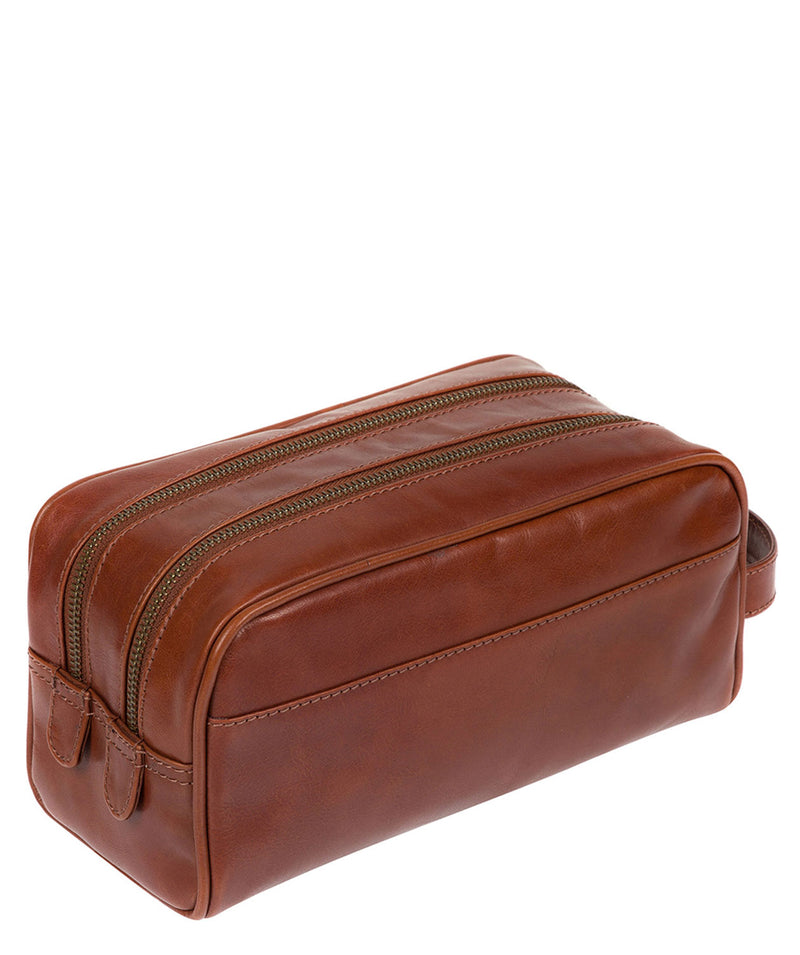 'Rudkin' Conker Brown Leather Washbag