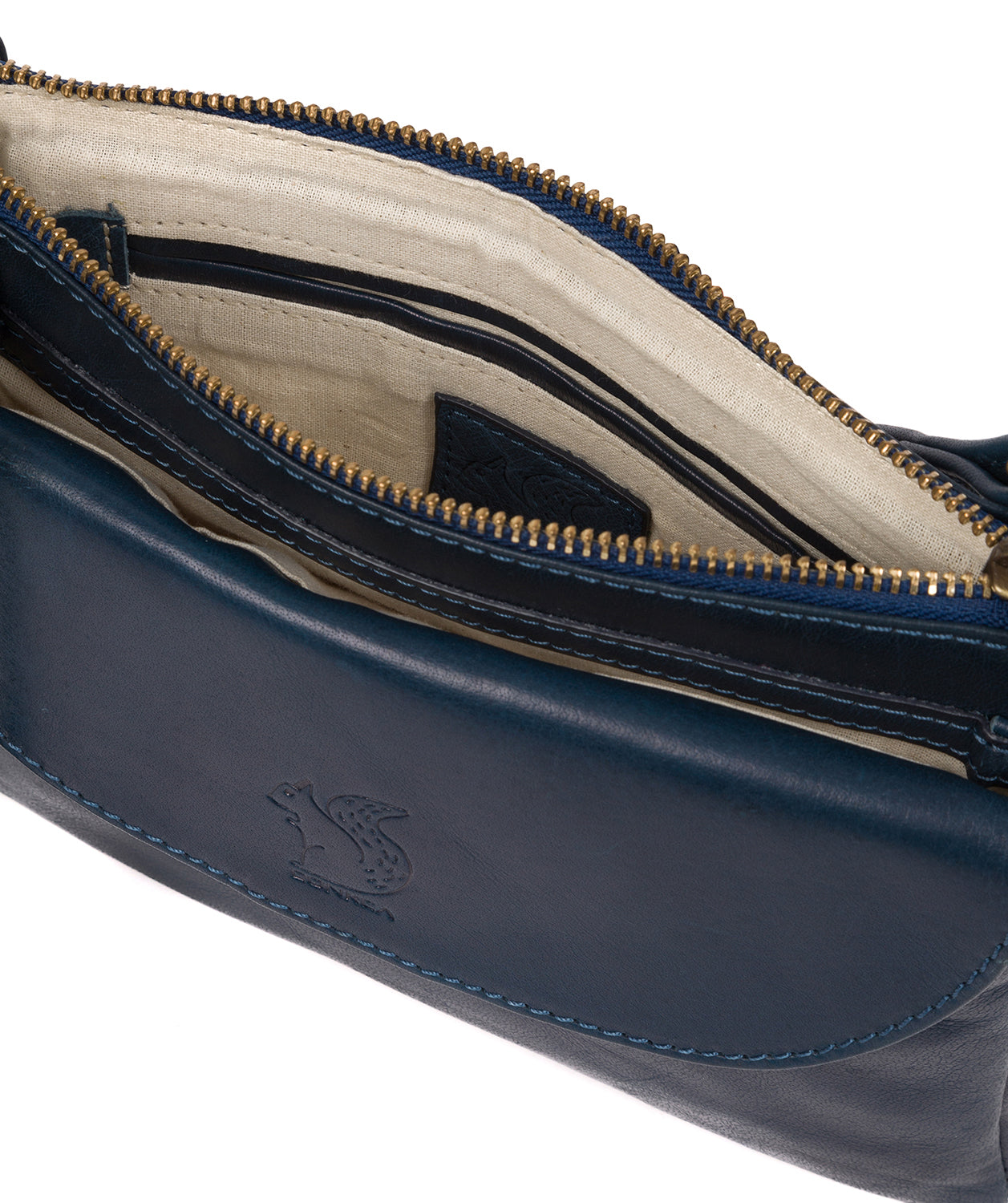 Tillie bag magnetic clasp and front pocket detail