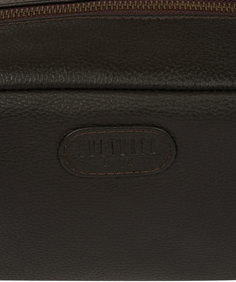 'Ronnie' Brown Leather Washbag image 5