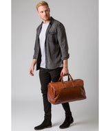'Lucca' Italian-Inspired Umber Brown Leather Holdall image 2